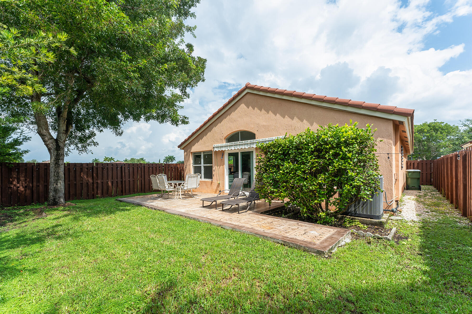 2058 SE 17th Street