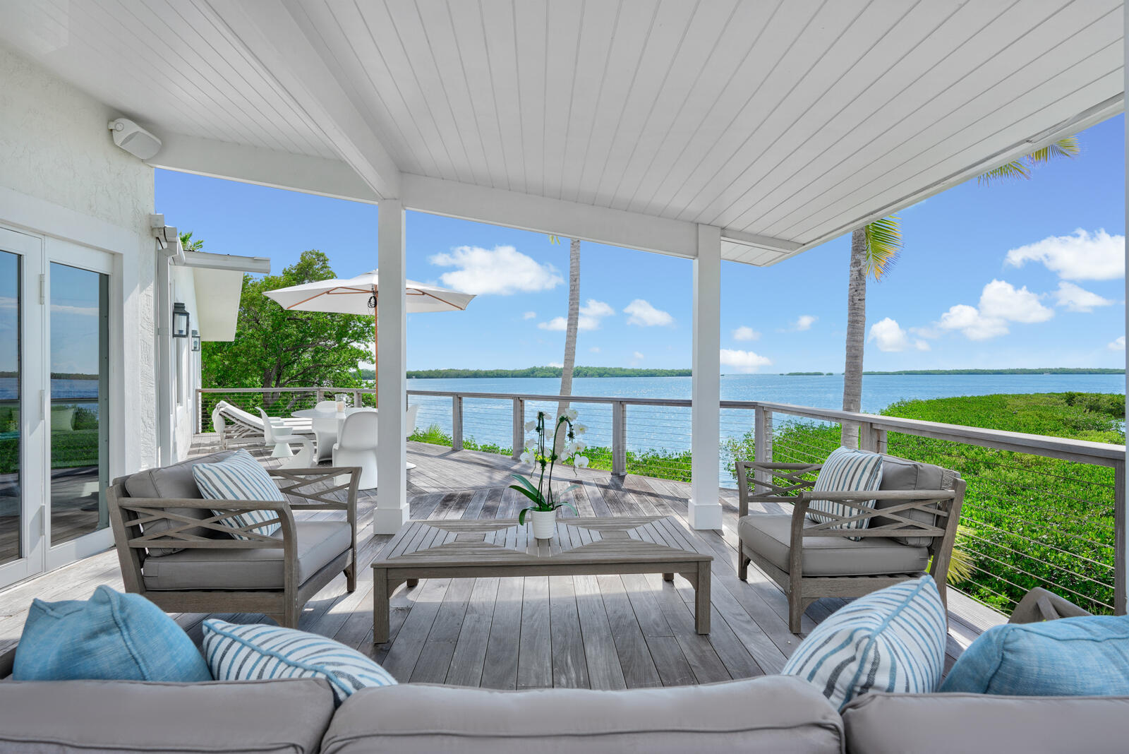 260 Plantation Avenue