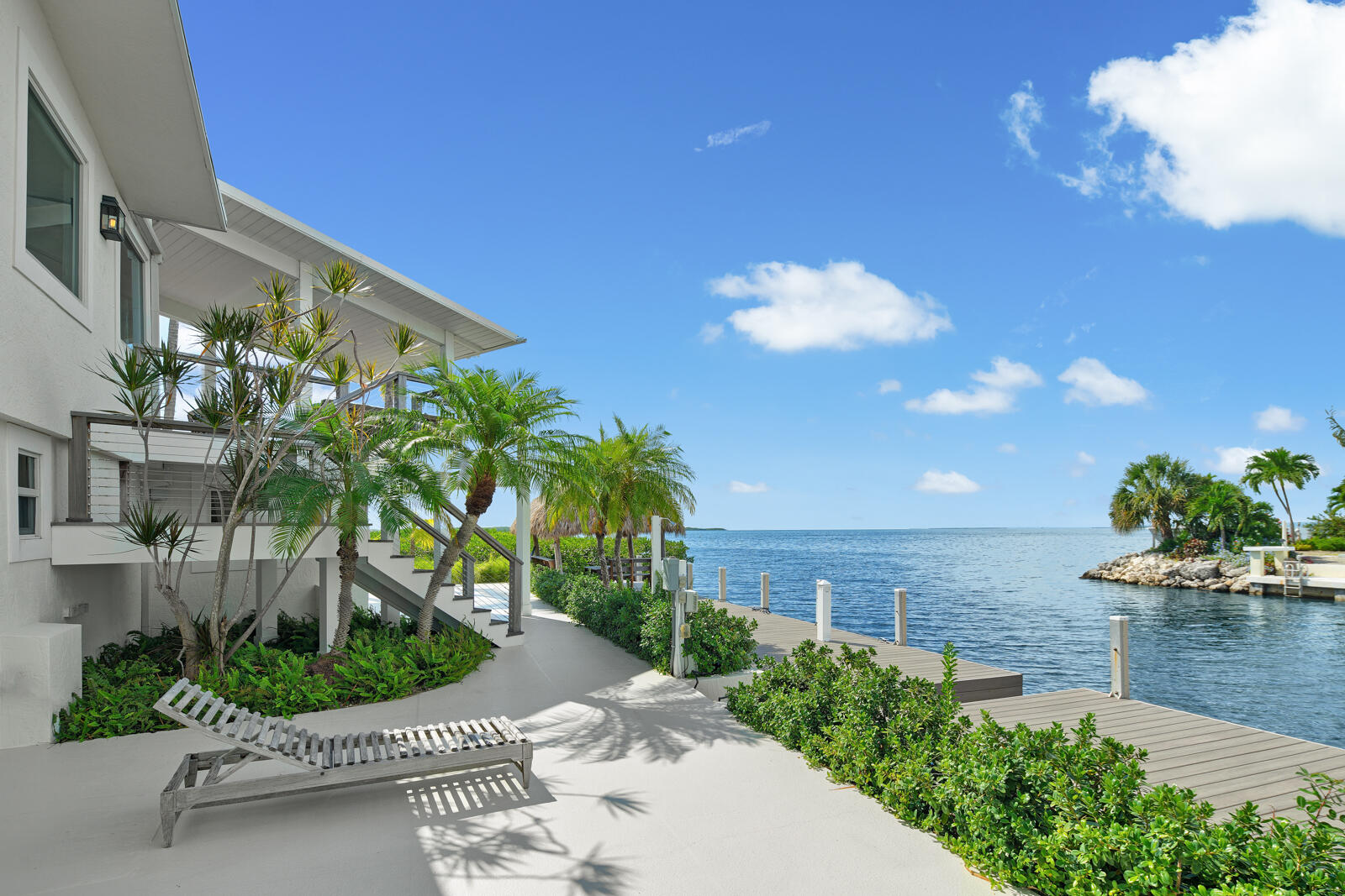 260 Plantation Avenue