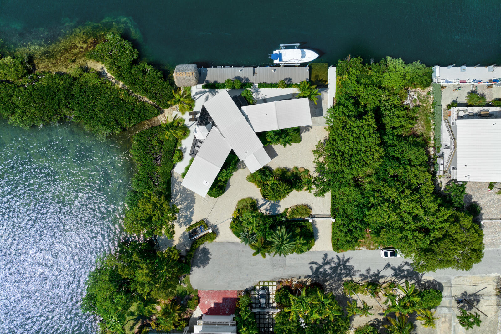 260 Plantation Avenue