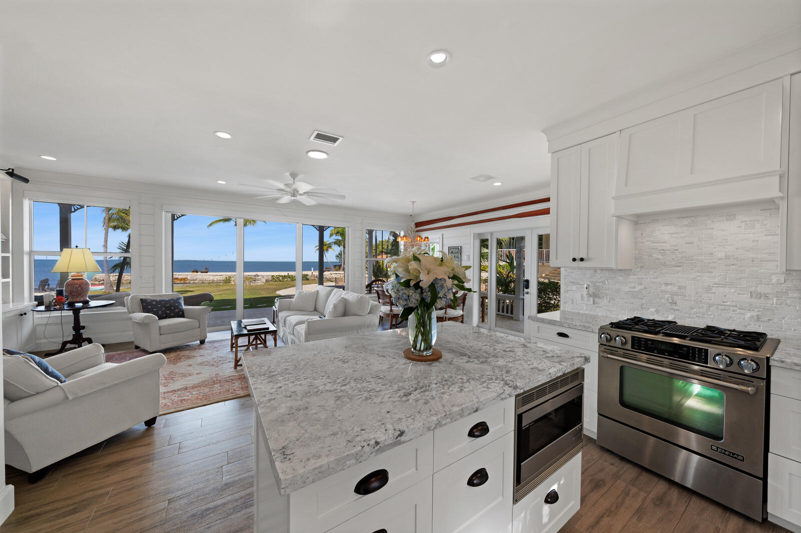 82768 Overseas Highway