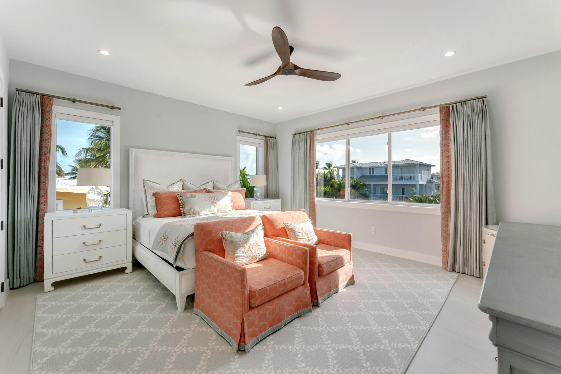 88 W Plaza Del Lago