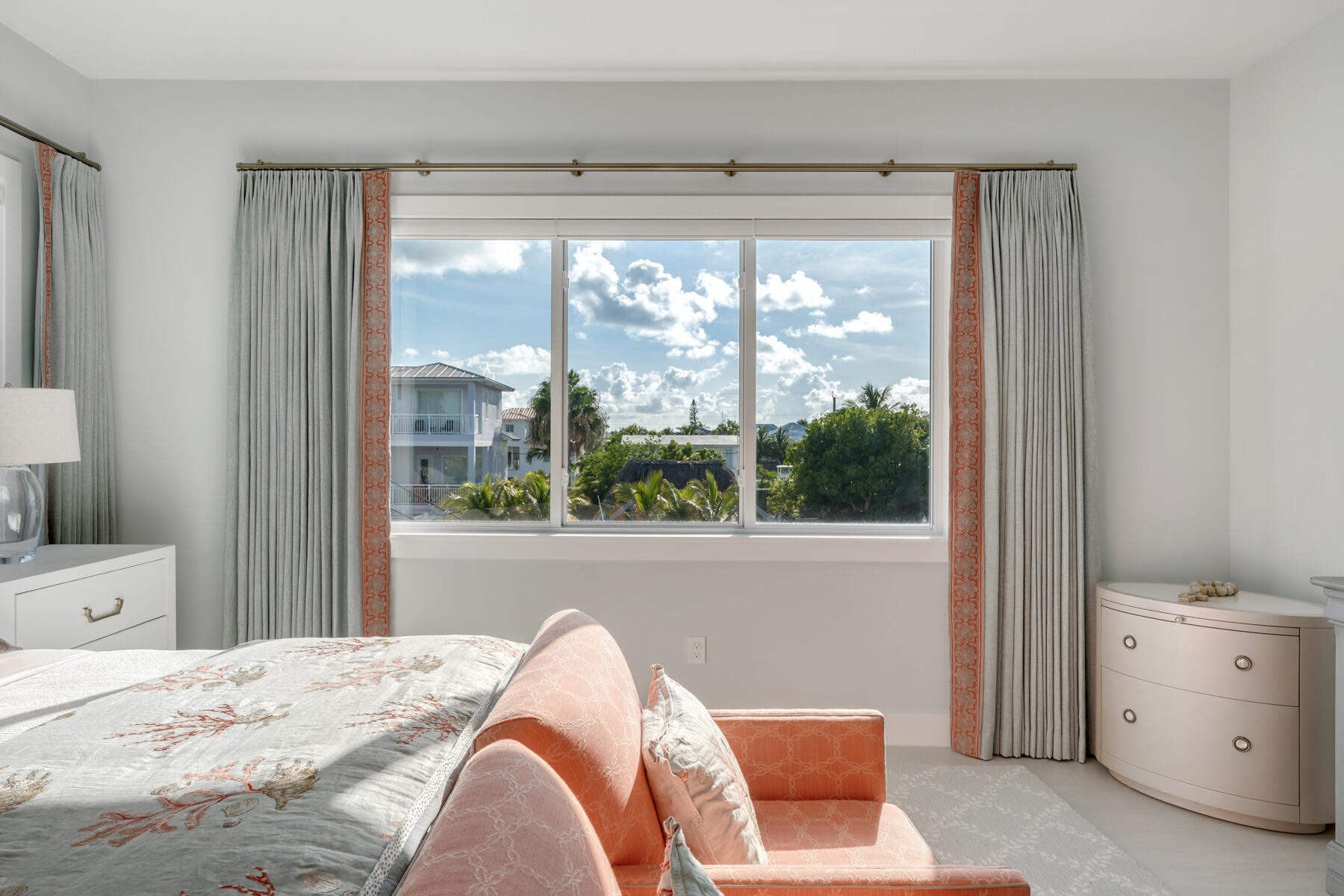 88 W Plaza Del Lago