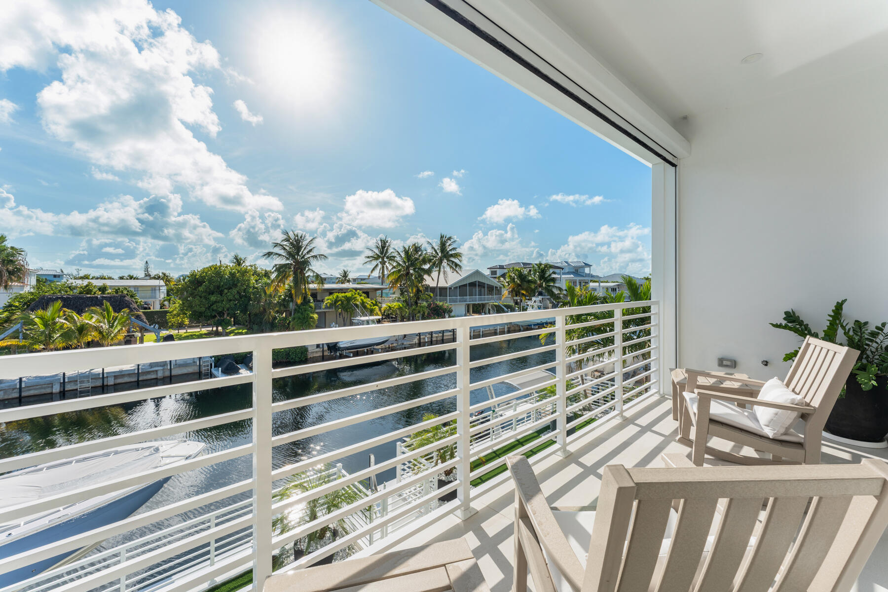 88 W Plaza Del Lago