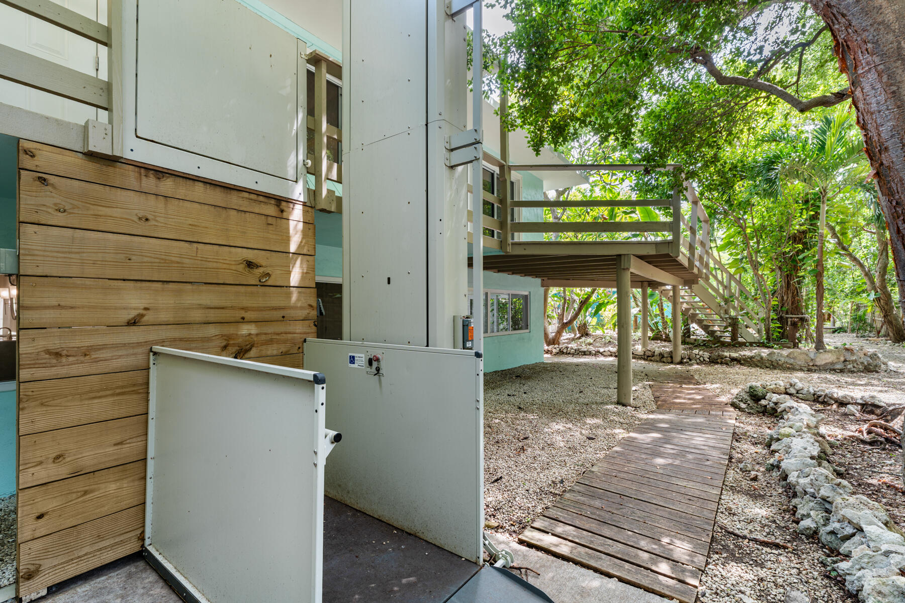 82260 Overseas Highway