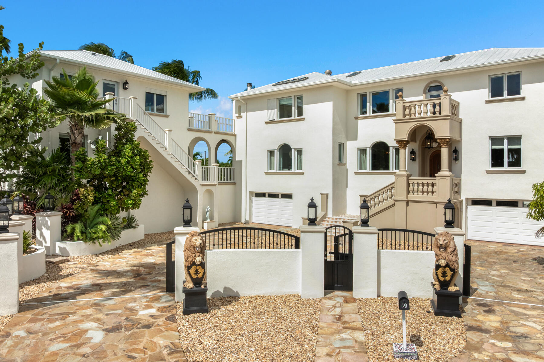 39 Evergreen Avenue