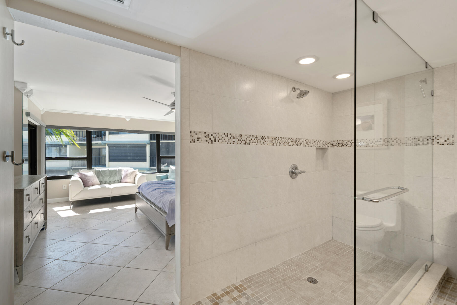 83201 Old Highway Unit: 301