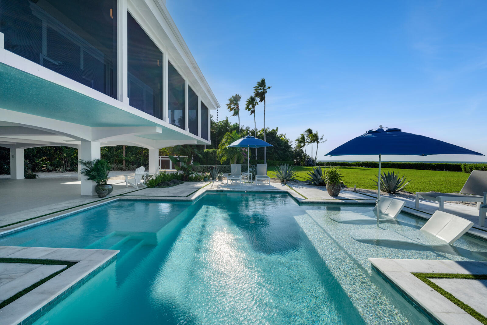 186 & 165 Bayview Drive