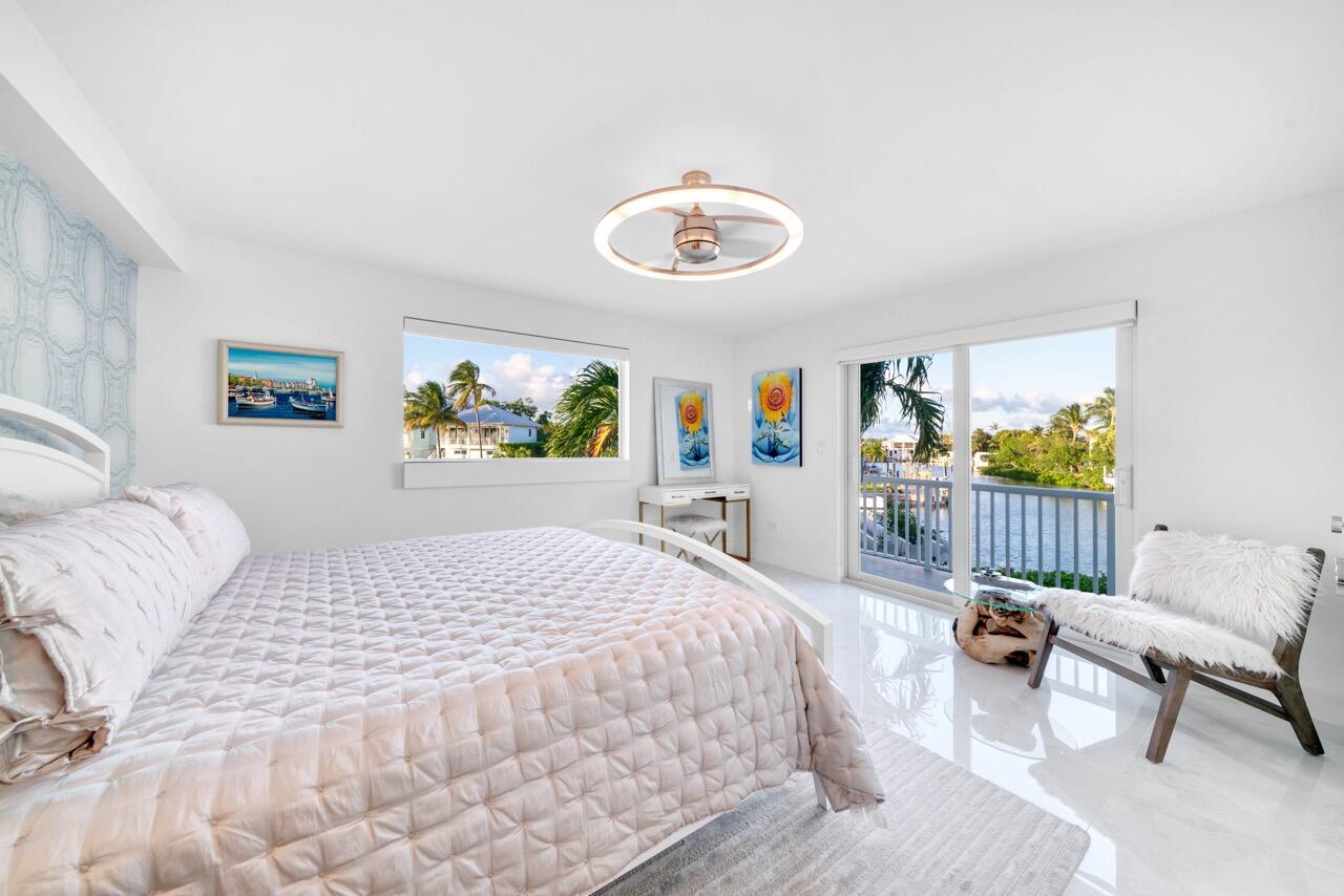 186 & 165 Bayview Drive