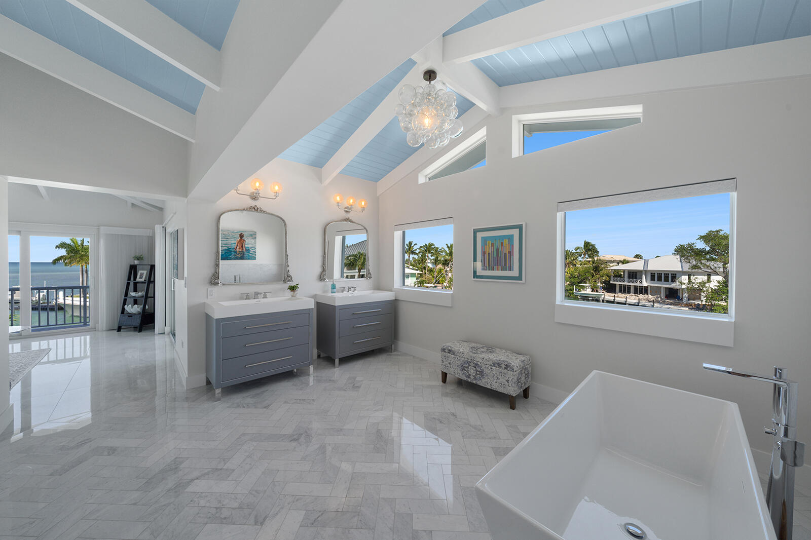 186 & 165 Bayview Drive