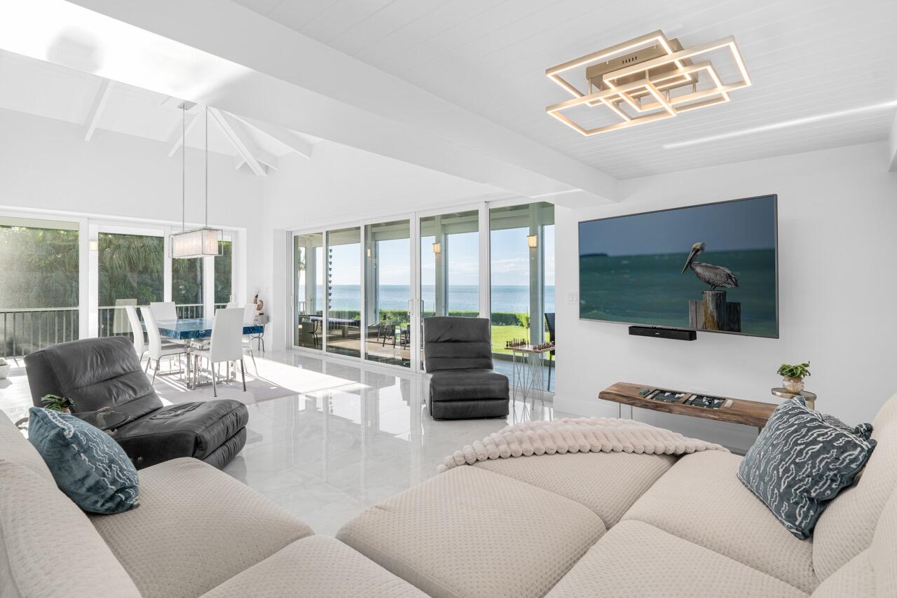 186 & 165 Bayview Drive