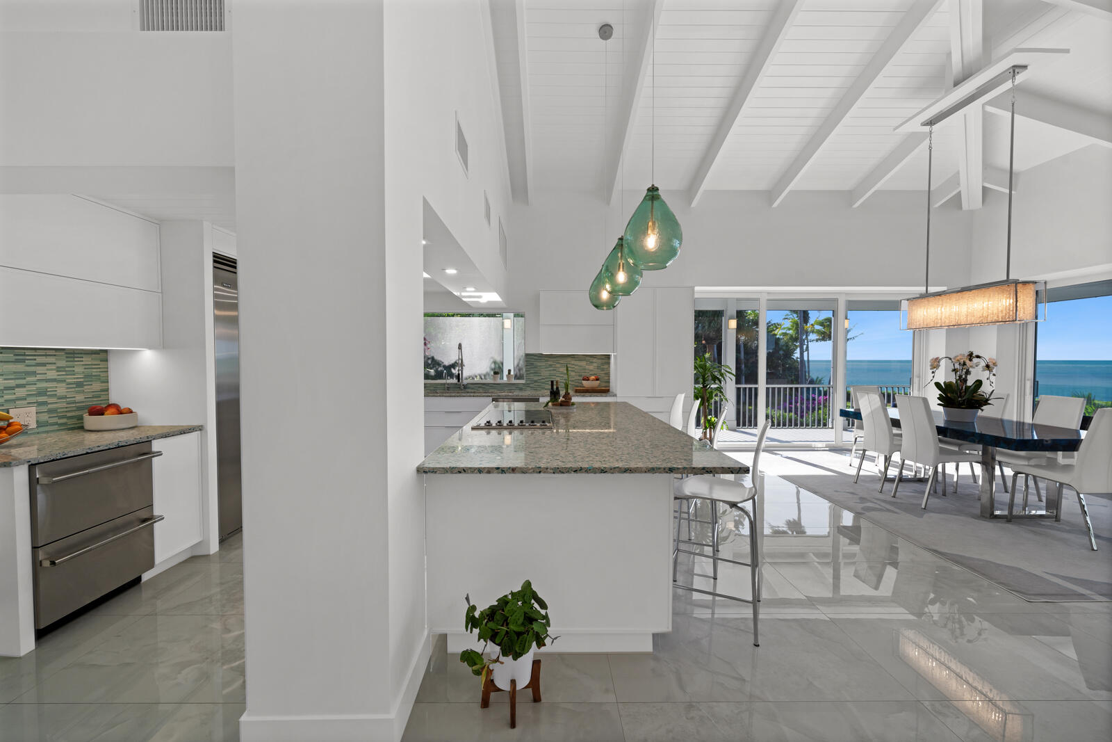 186 & 165 Bayview Drive