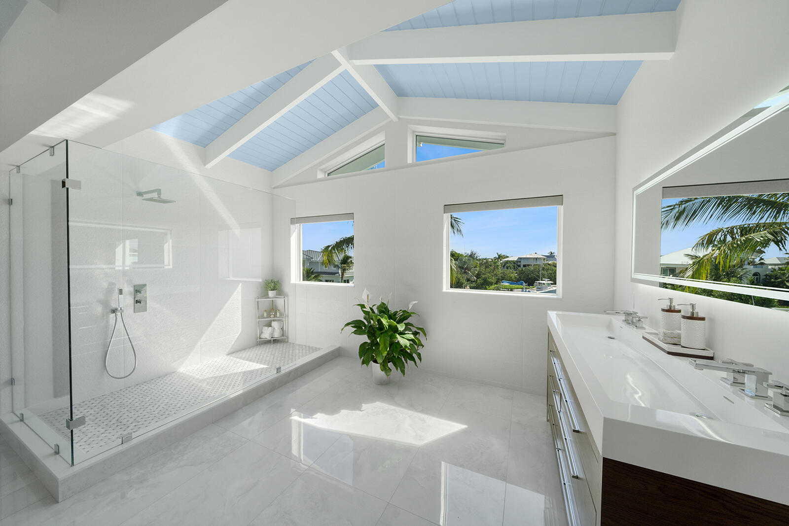 186 & 165 Bayview Drive