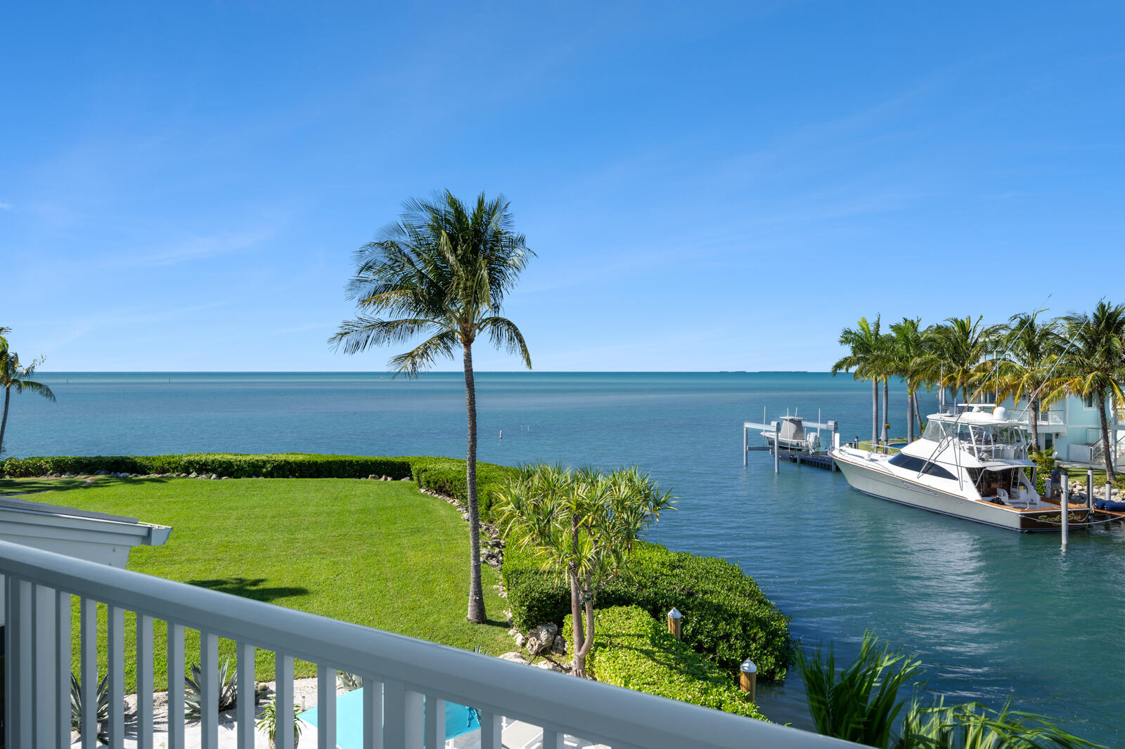 186 & 165 Bayview Drive