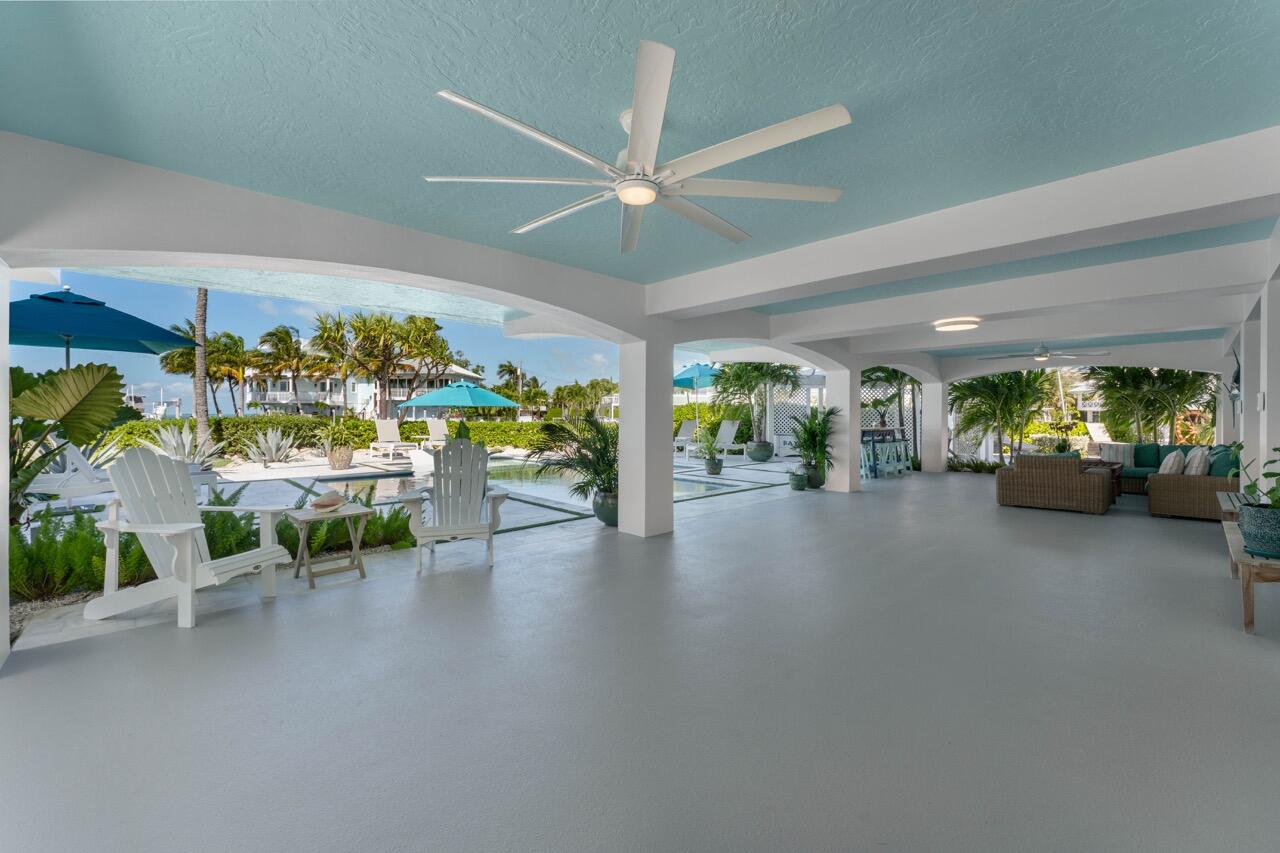 186 & 165 Bayview Drive