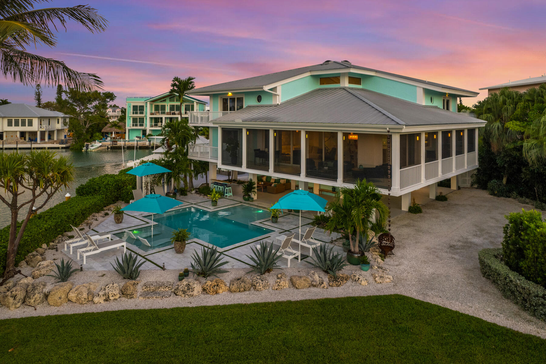 186 & 165 Bayview Drive