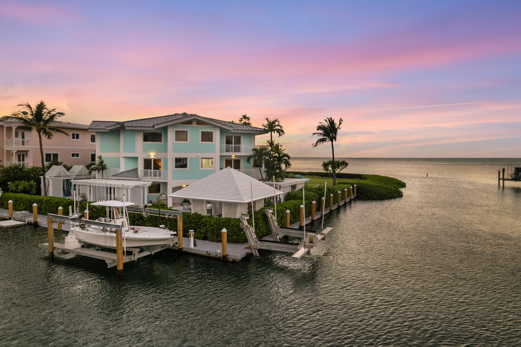 186 & 165 Bayview Drive