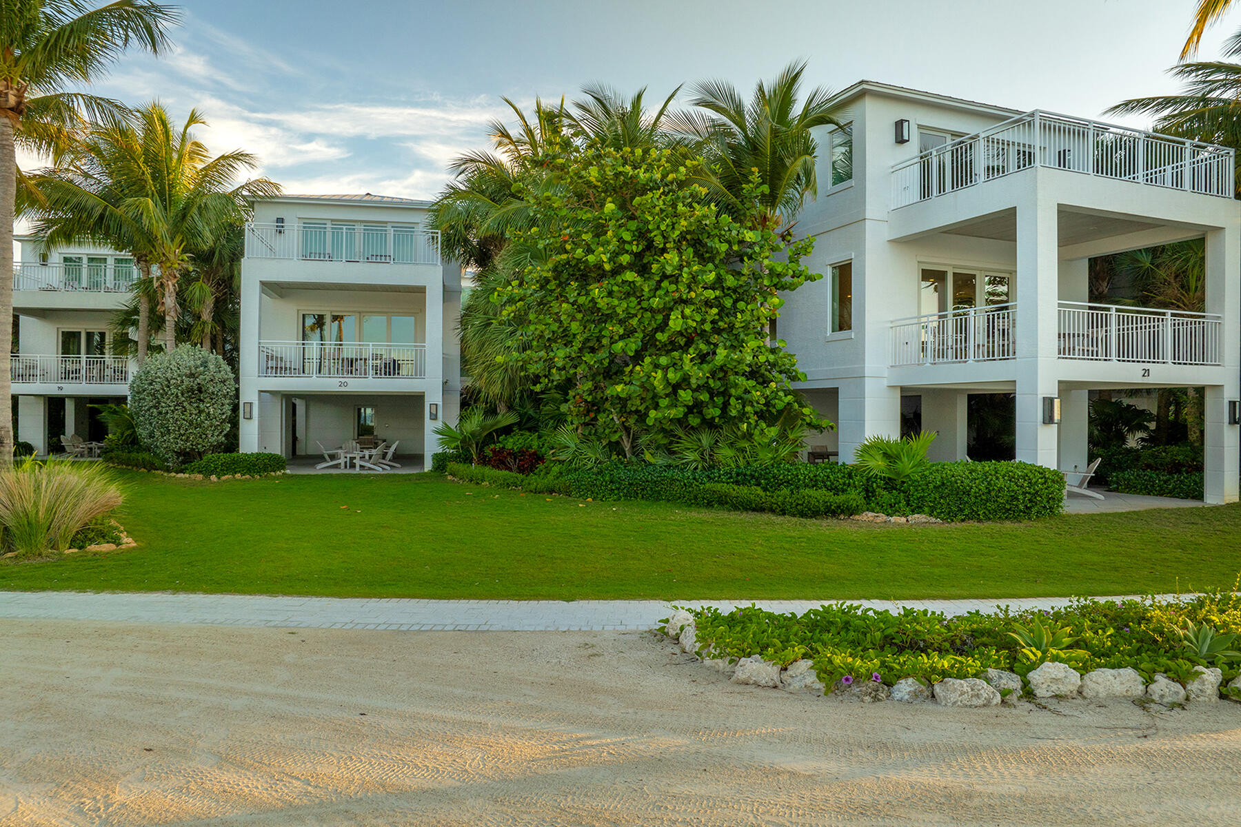 82779 Old Highway Unit: 15