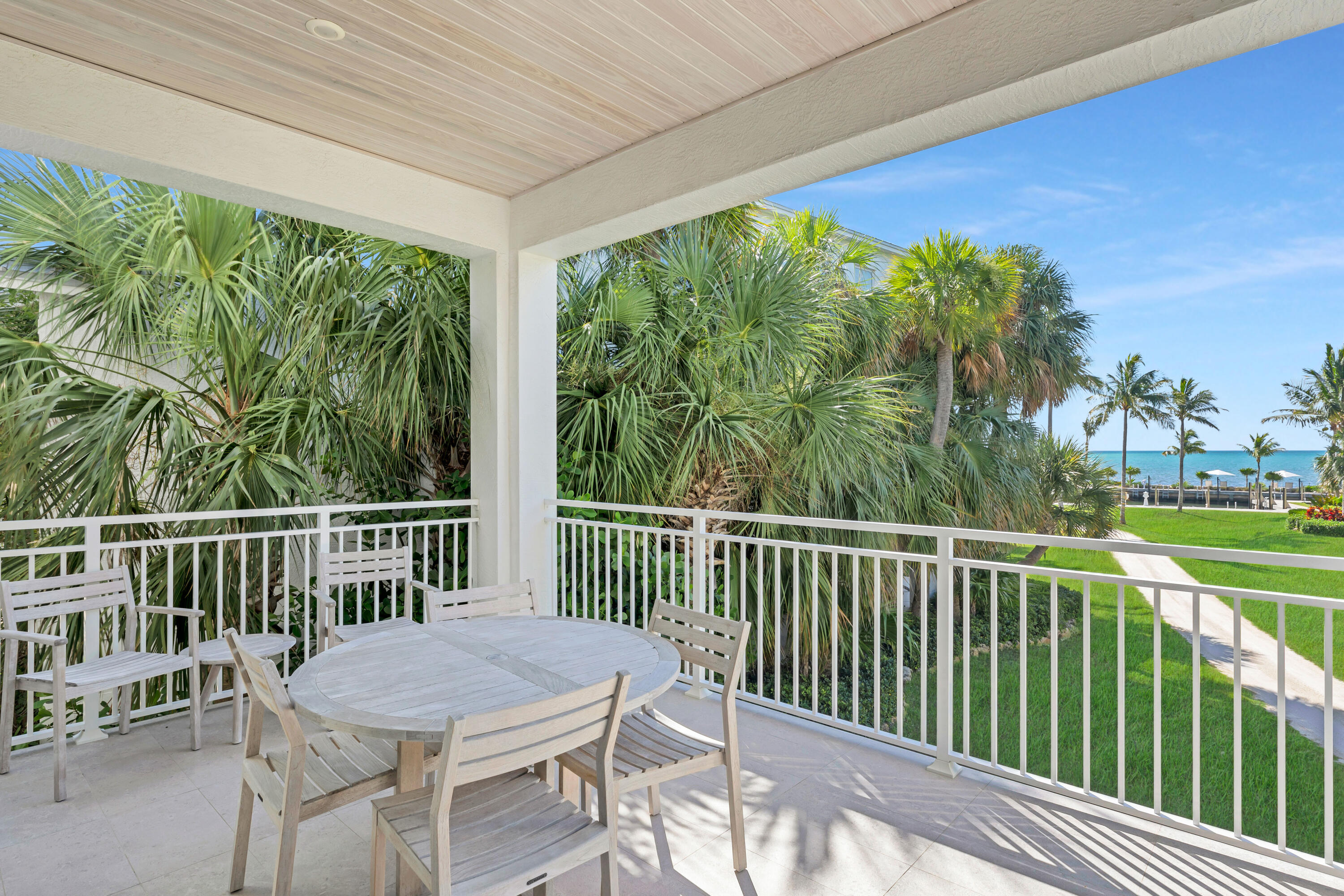 82779 Old Highway Unit: 16
