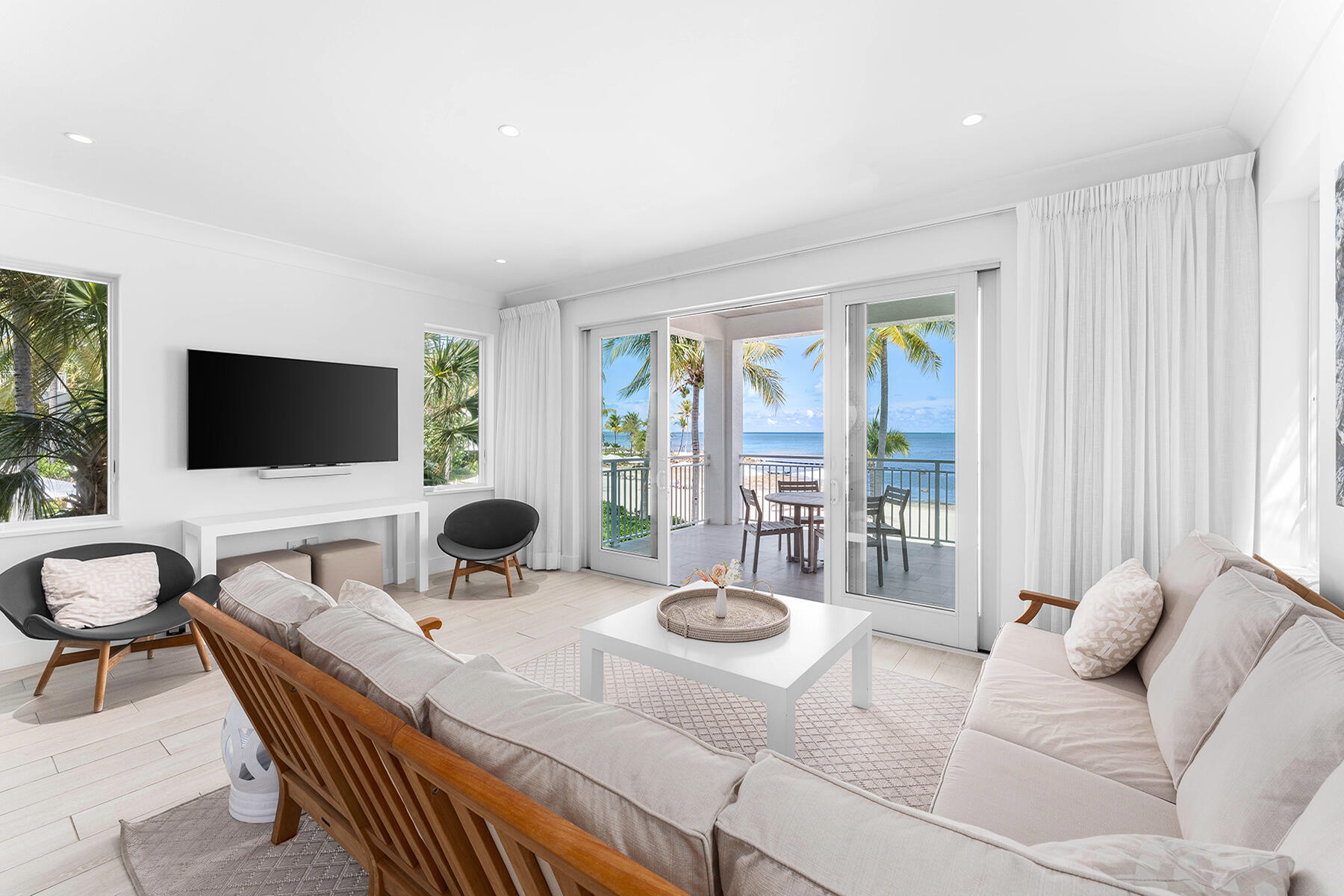82779 Old Highway Unit: 16