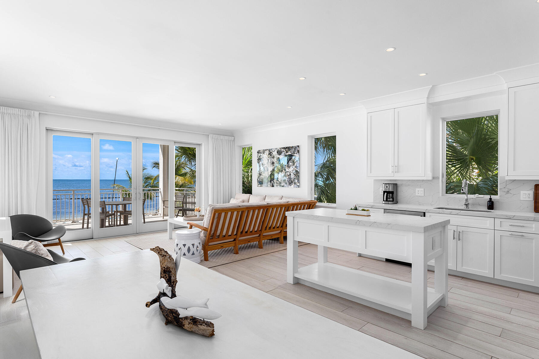82779 Old Highway Unit: 16