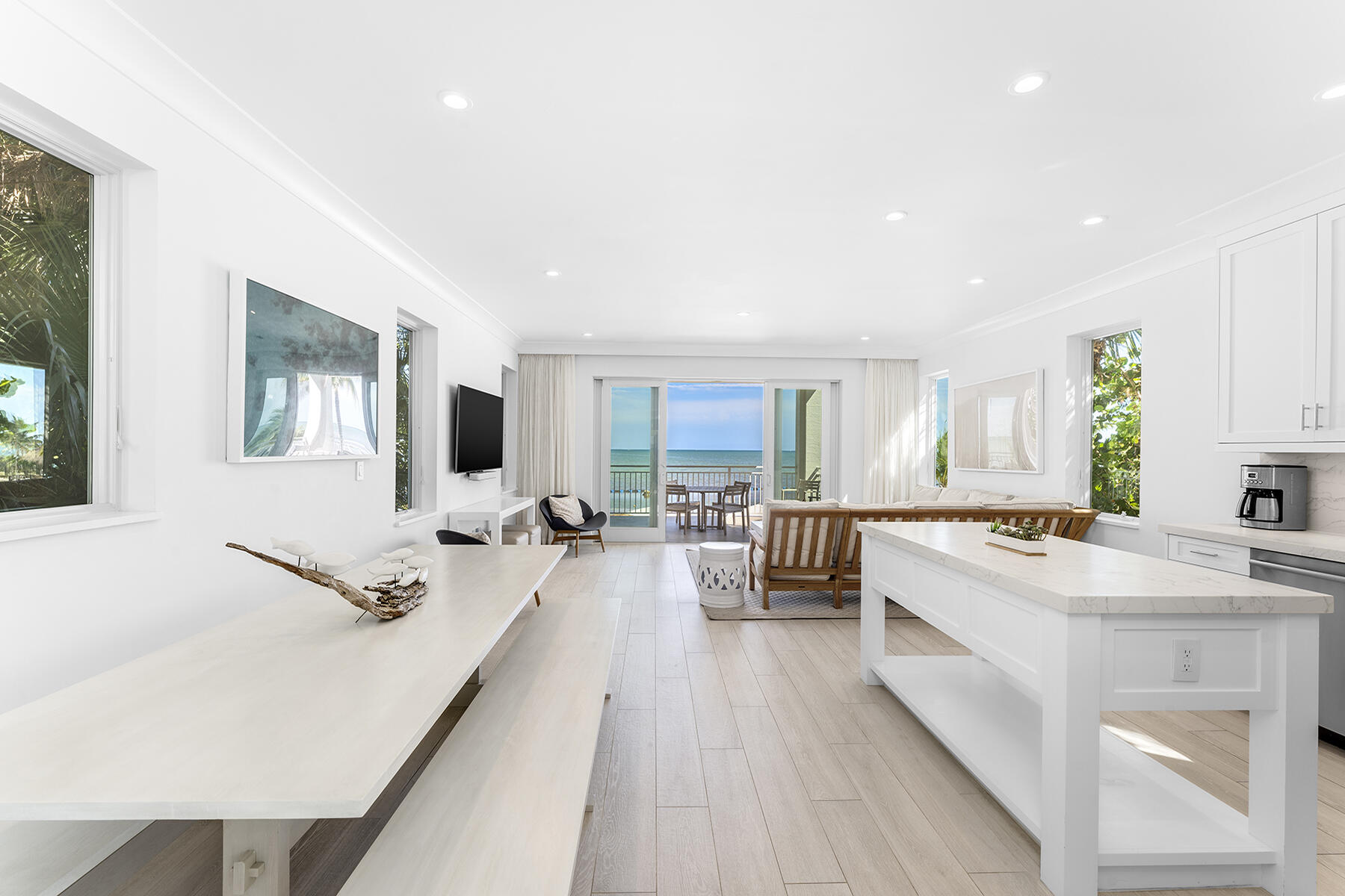 82779 Old Highway Unit: 16