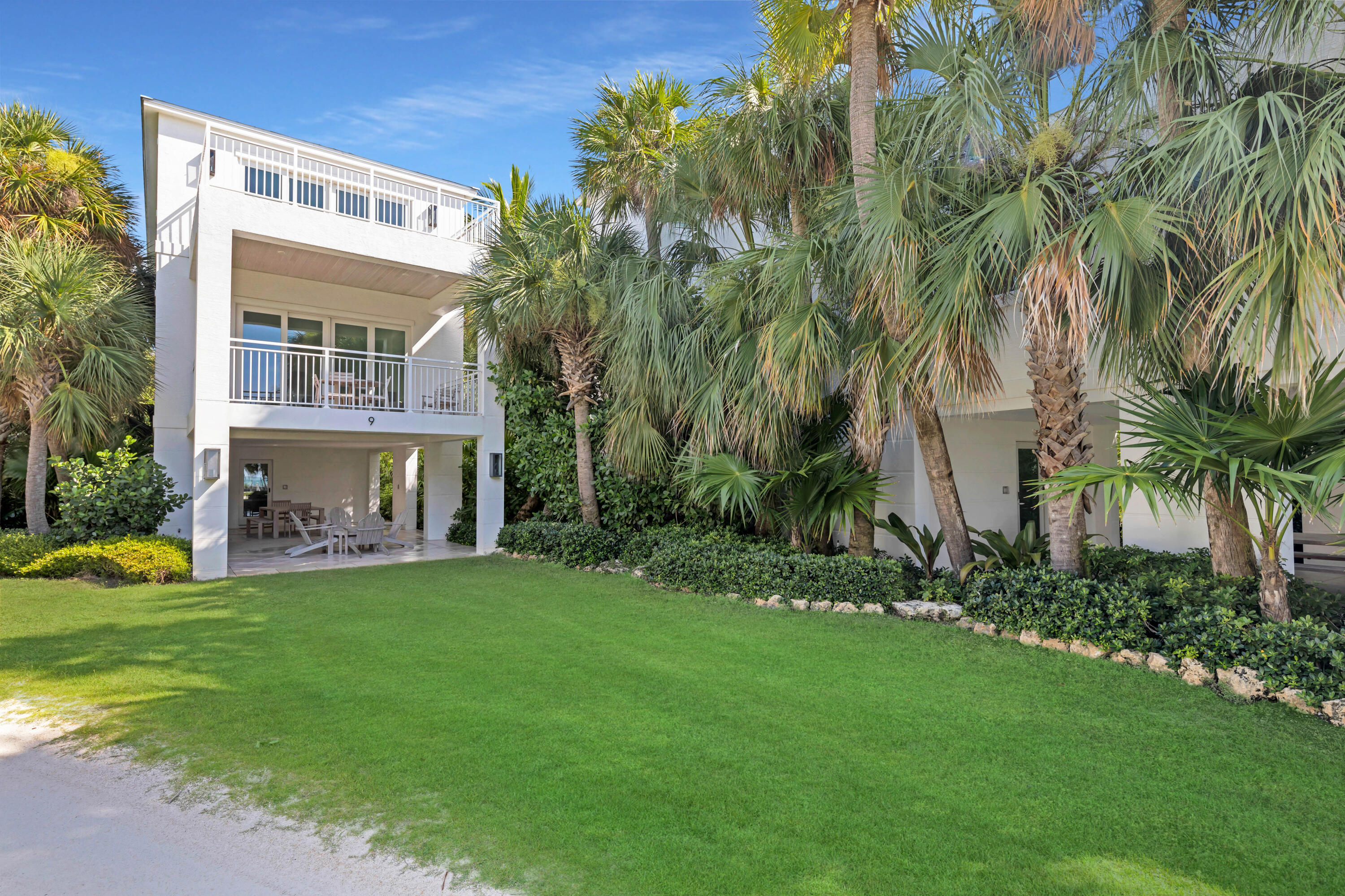 82779 Old Highway Unit: 16