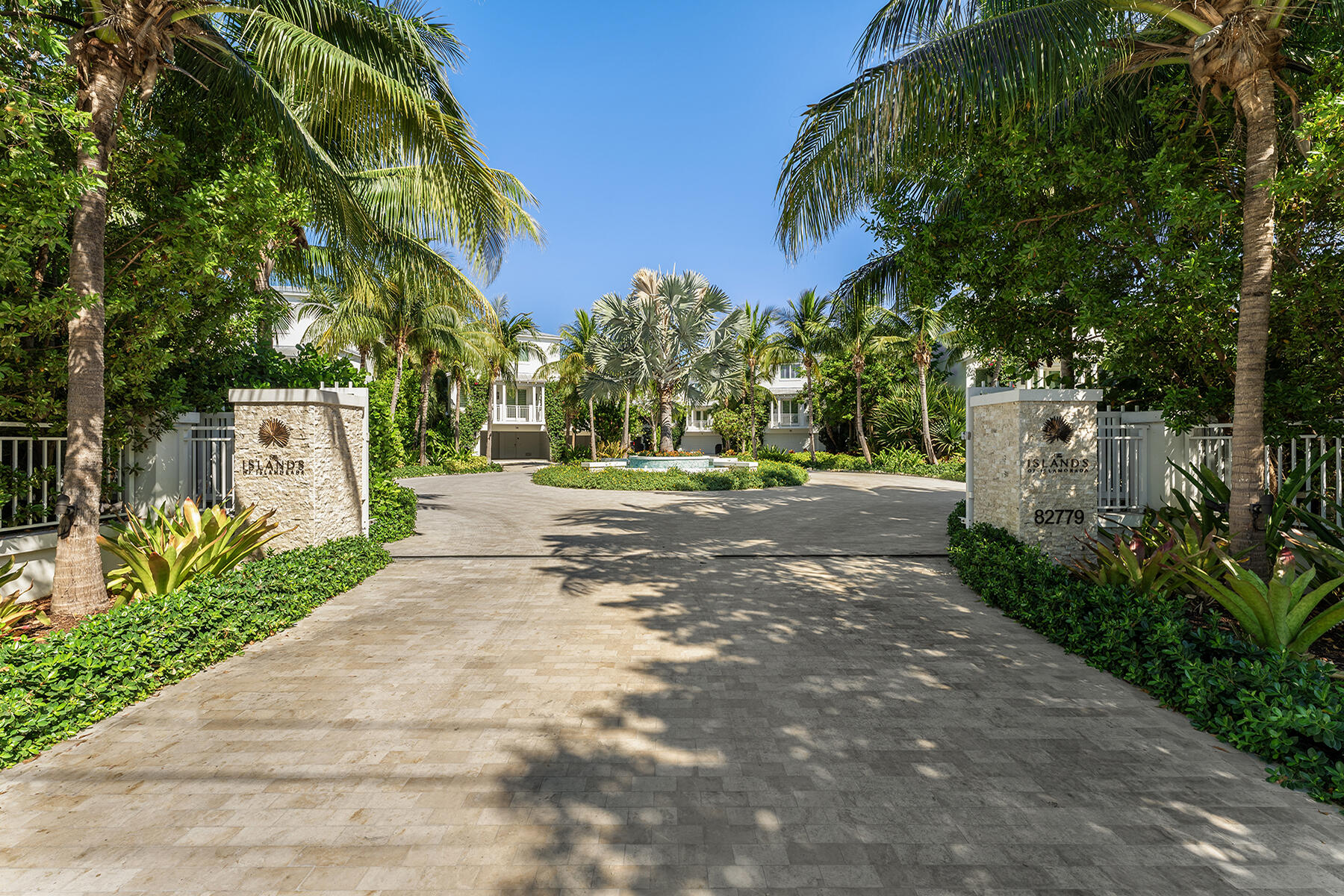 82779 Old Highway Unit: 16