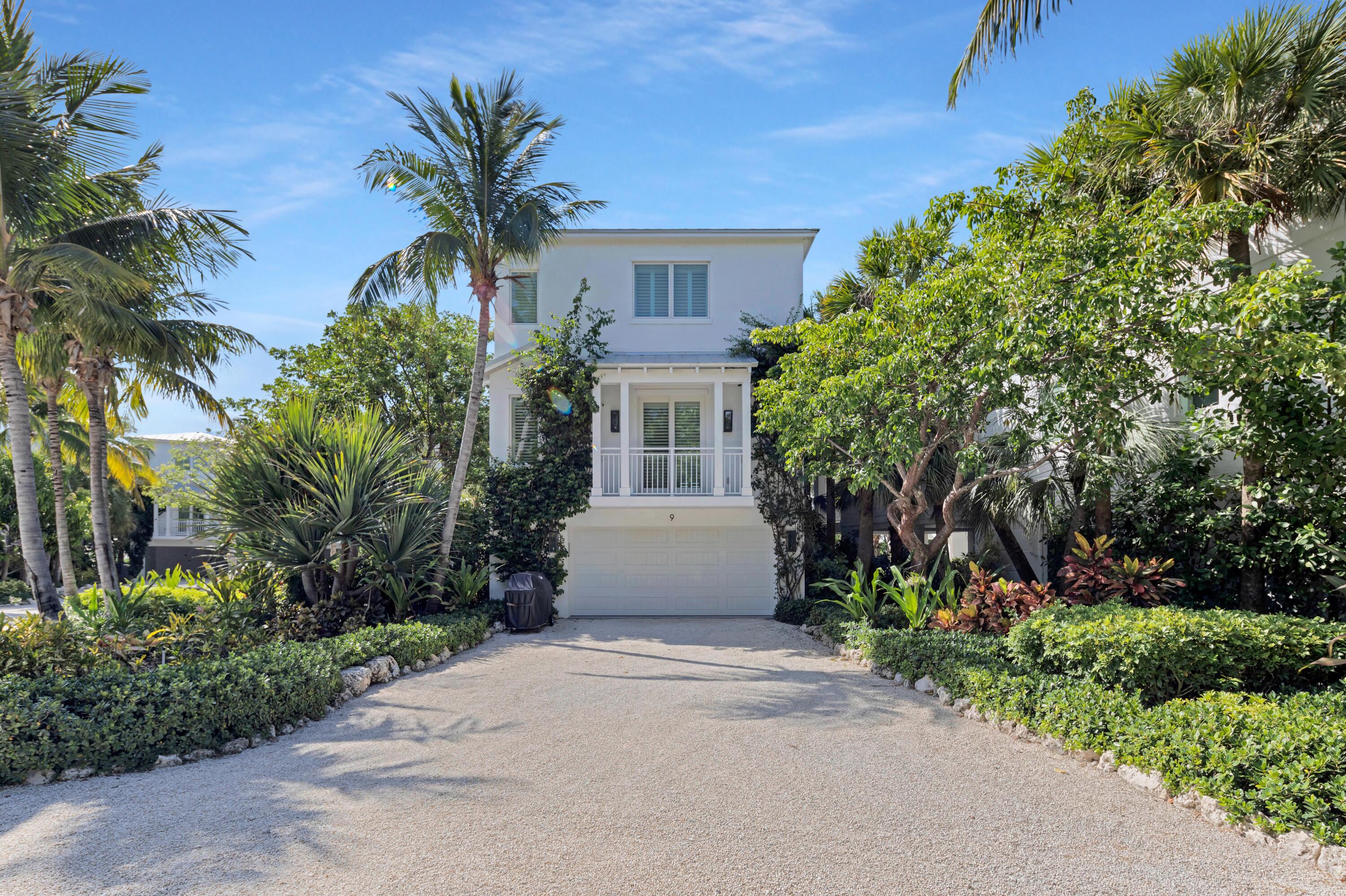 82779 Old Highway Unit: 16
