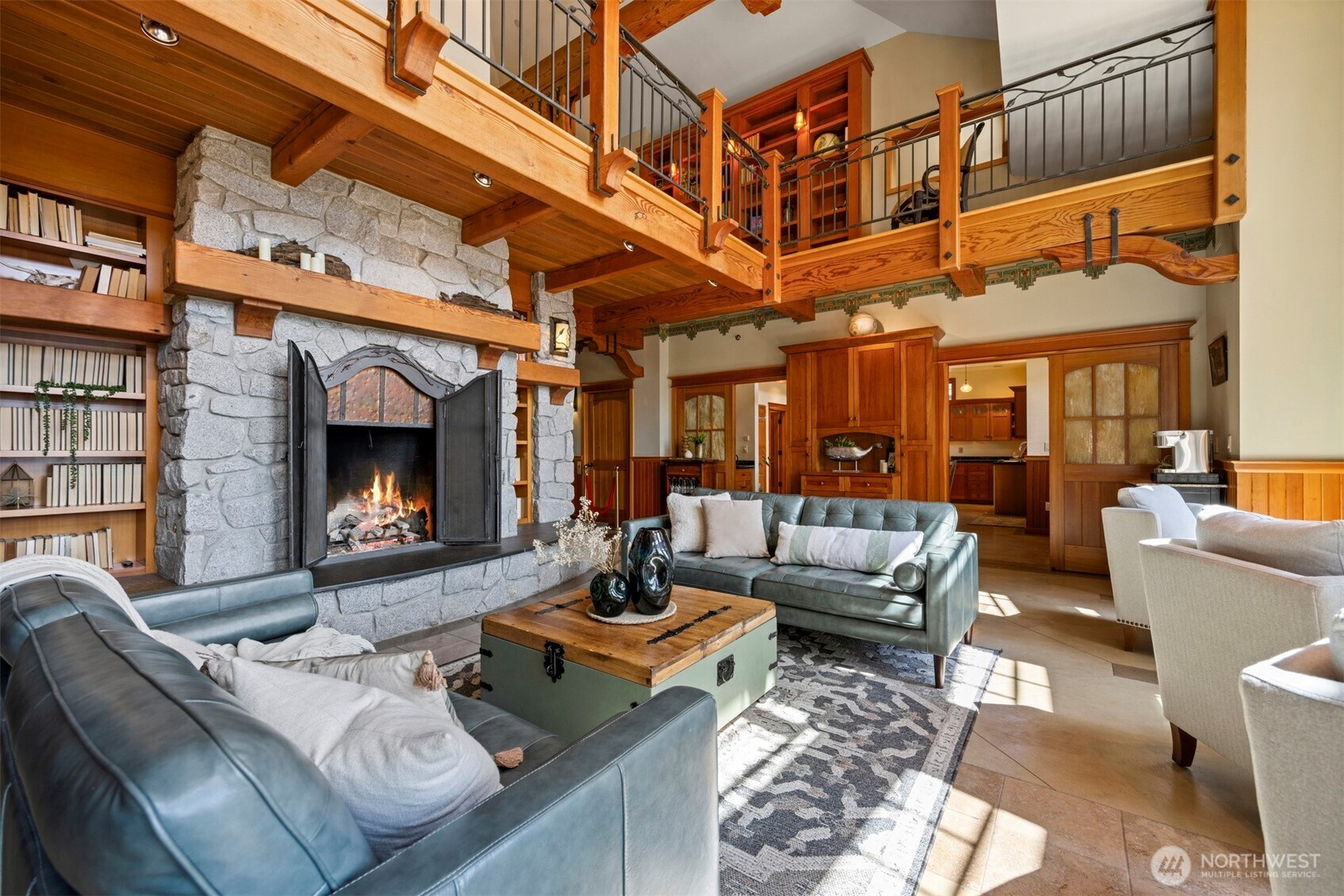 2141 Northshore Road