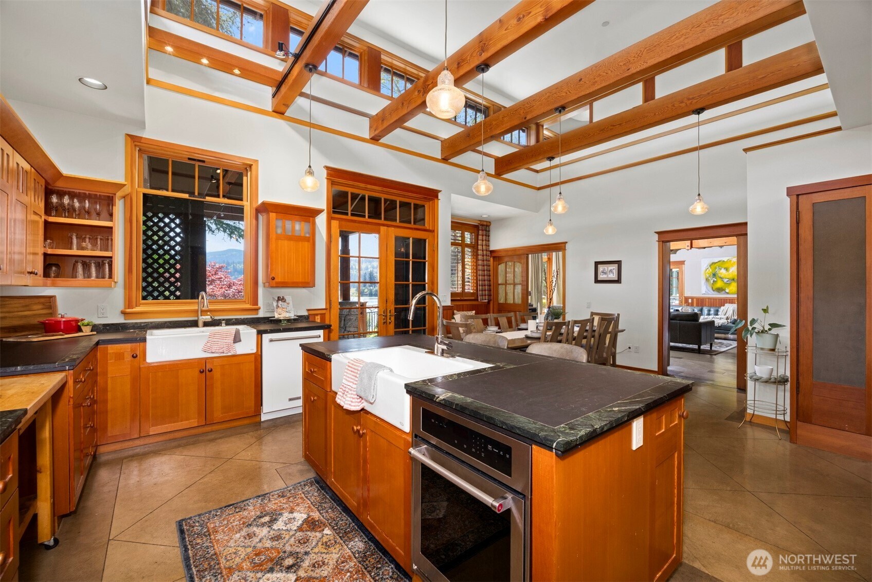 2141 Northshore Road