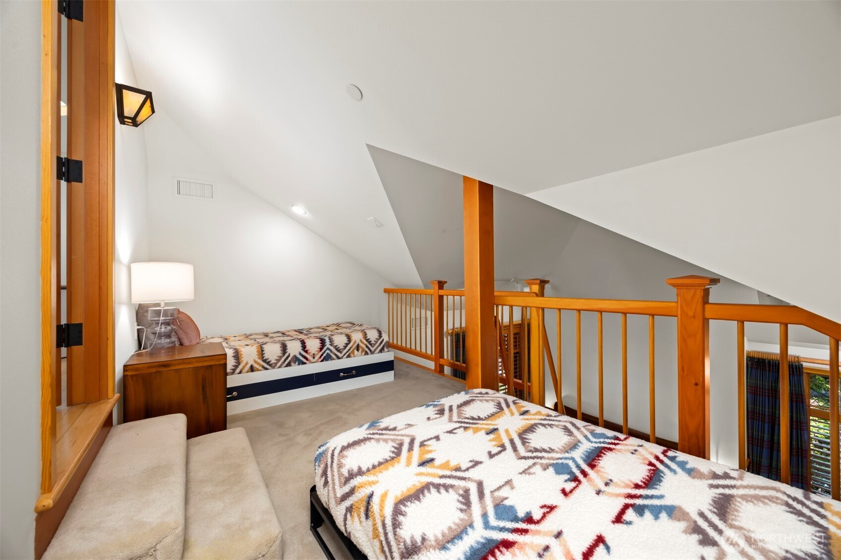 2141 Northshore Road