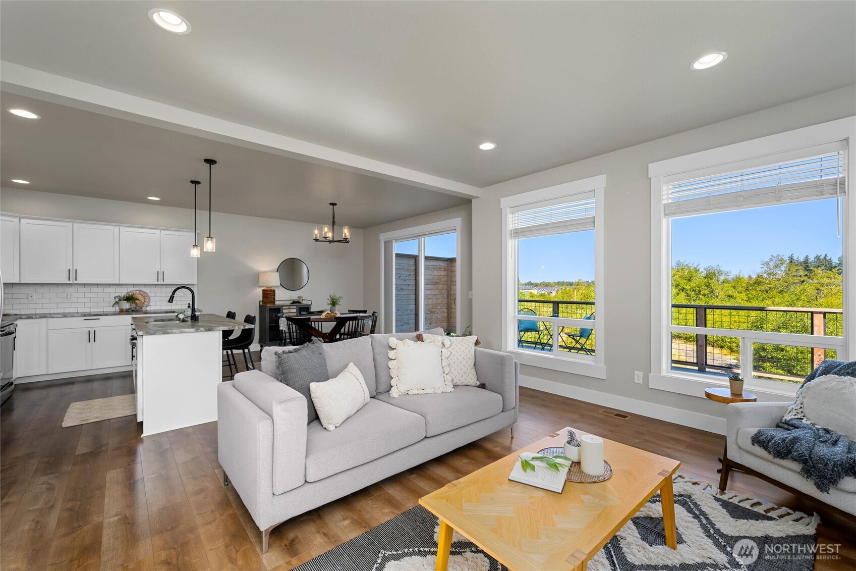 2716 Chloe Lane