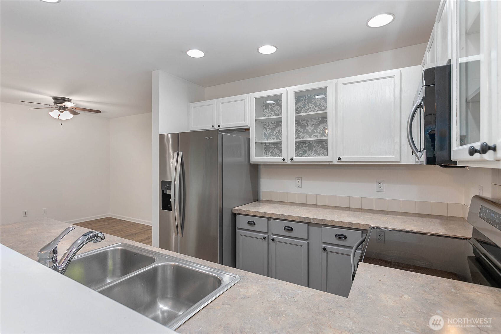 3310 Rosewood Street