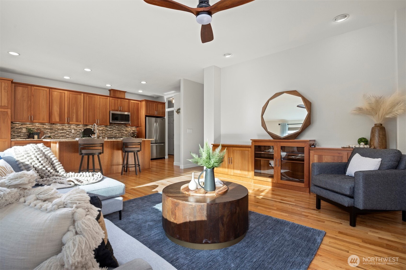 959 South Hills Drive