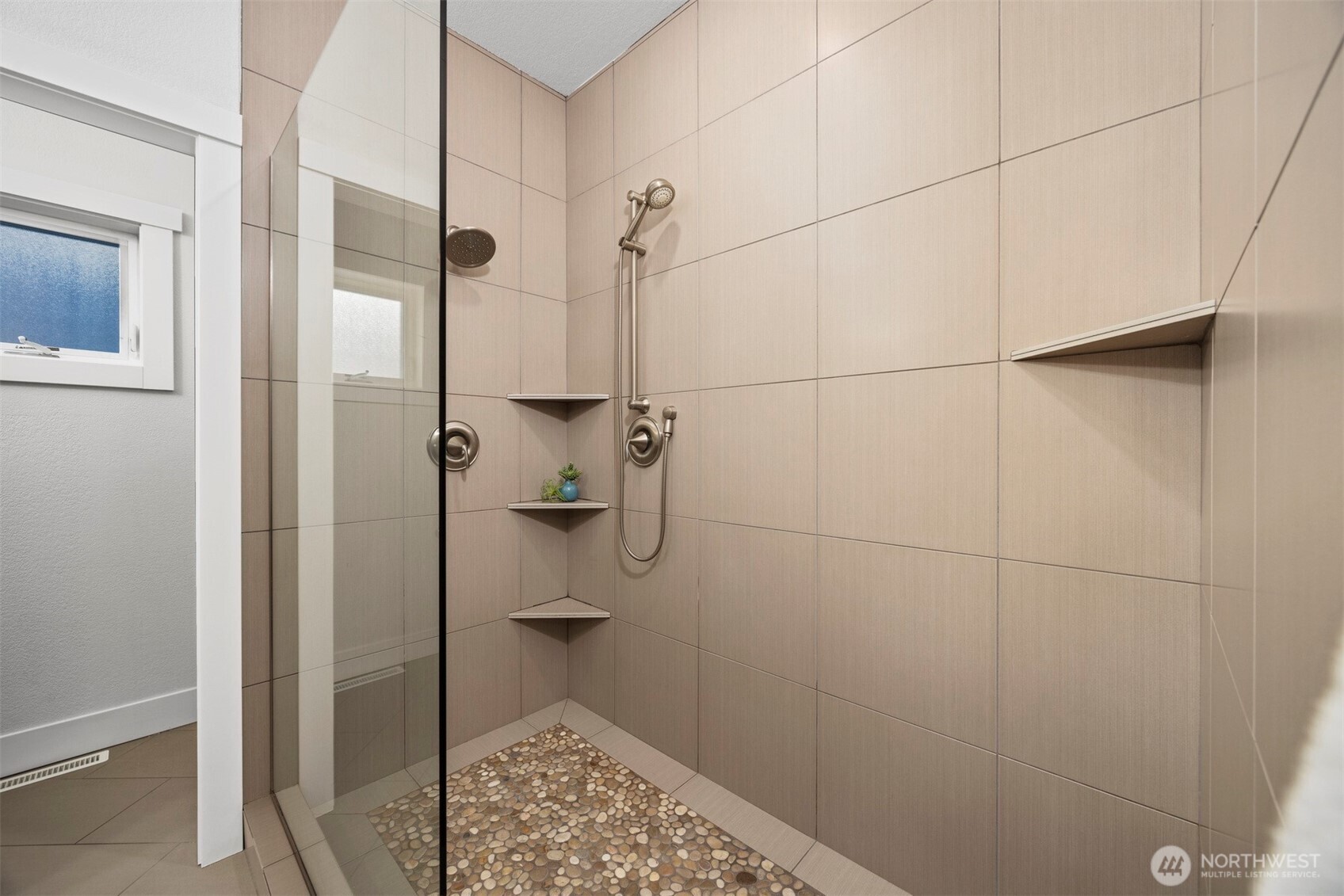 959 South Hills Drive