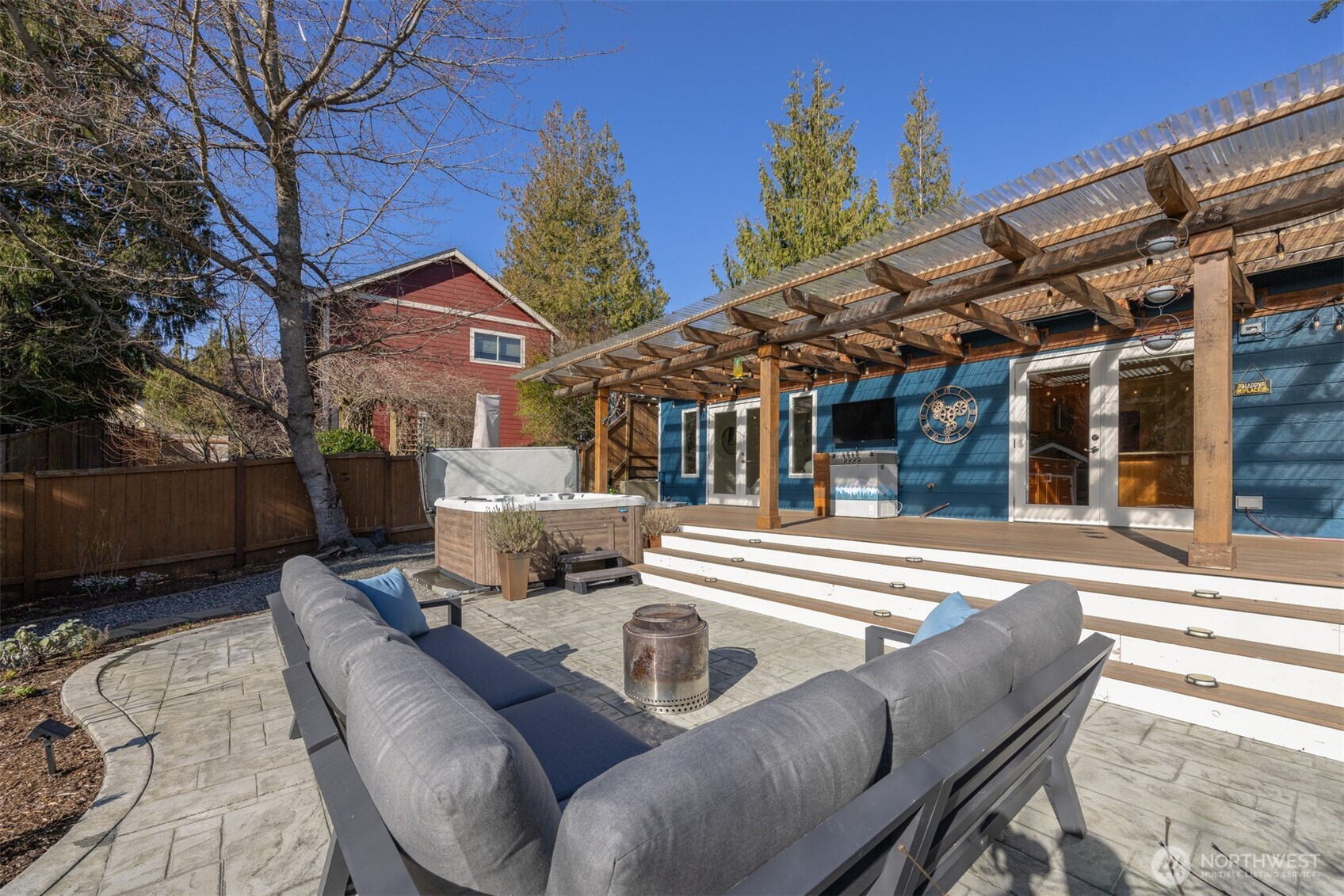 959 South Hills Drive