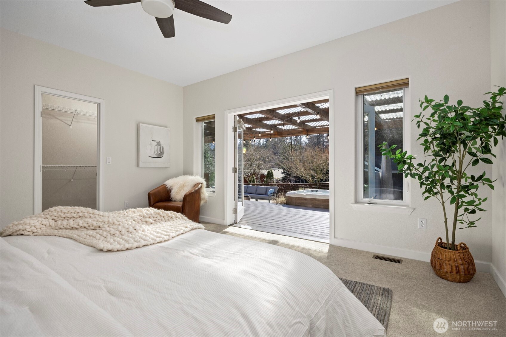 959 South Hills Drive