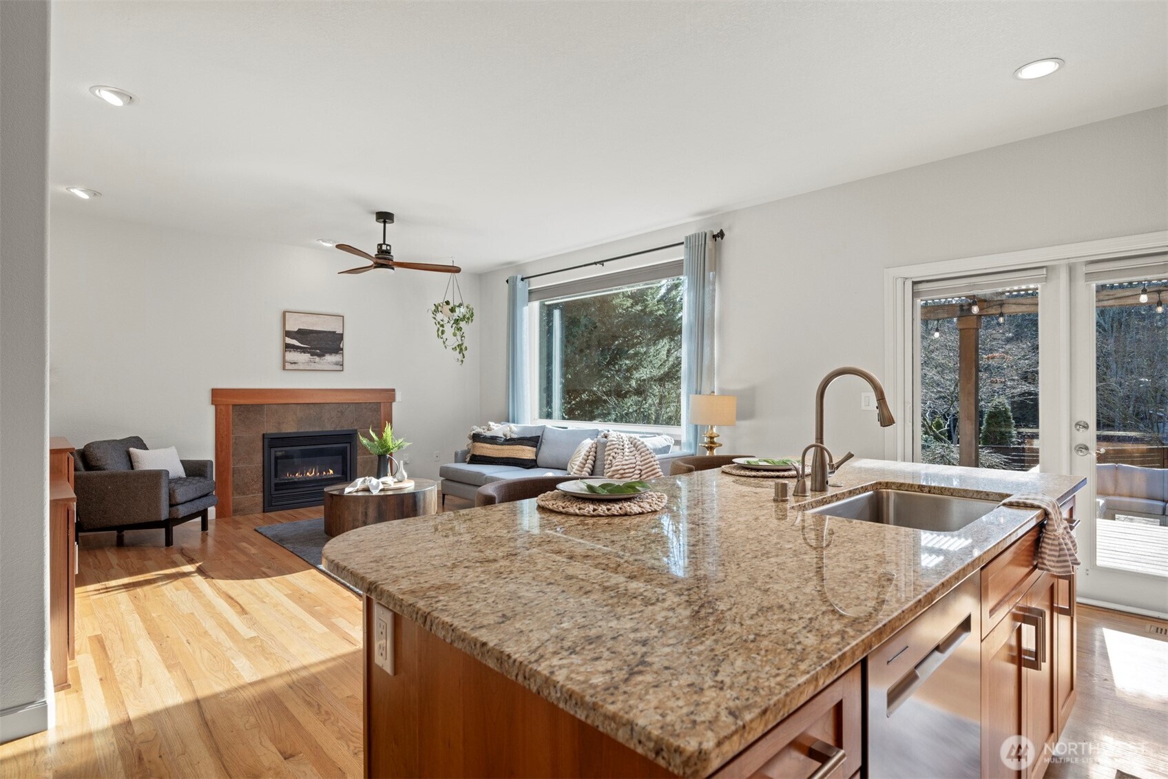 959 South Hills Drive