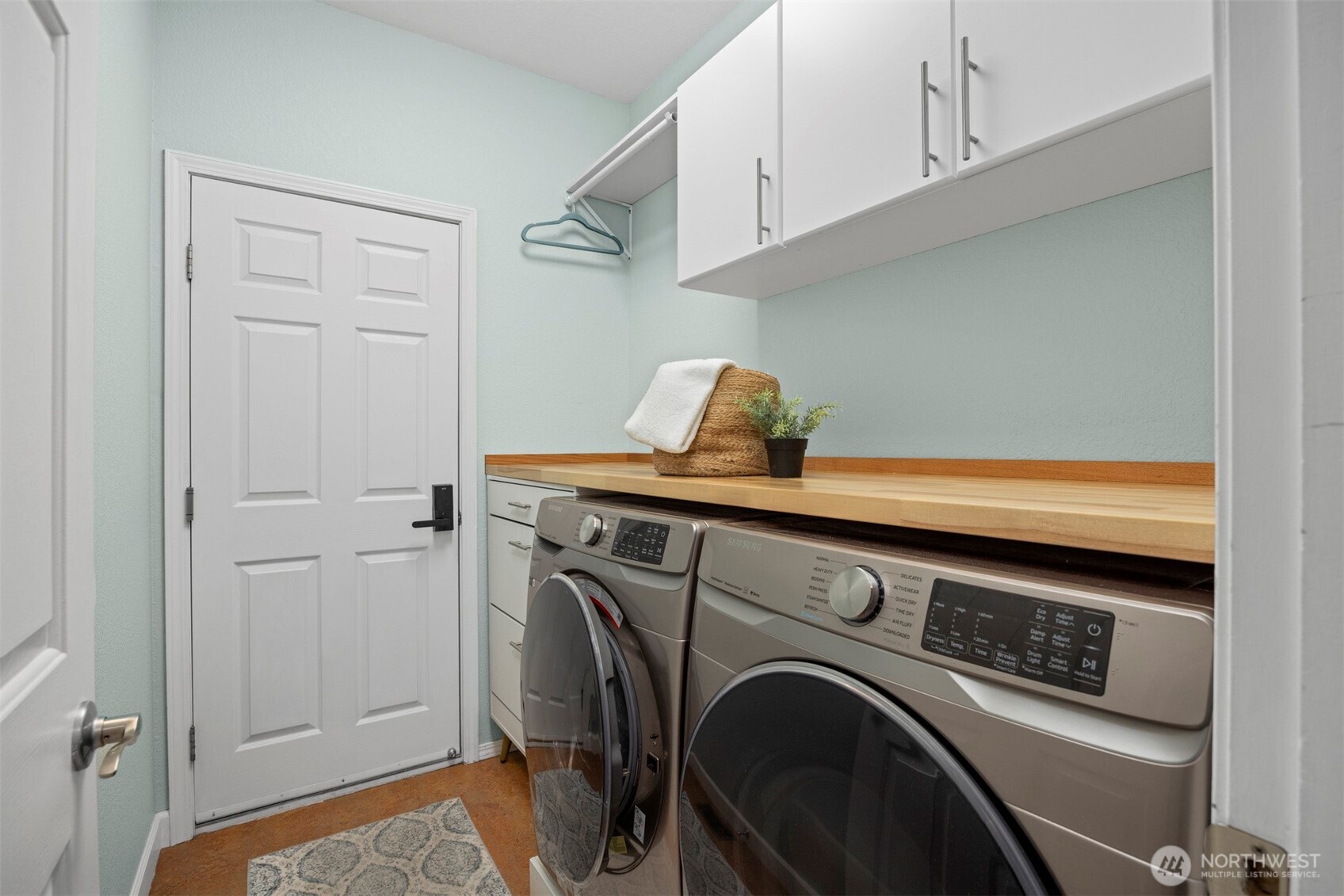 959 South Hills Drive