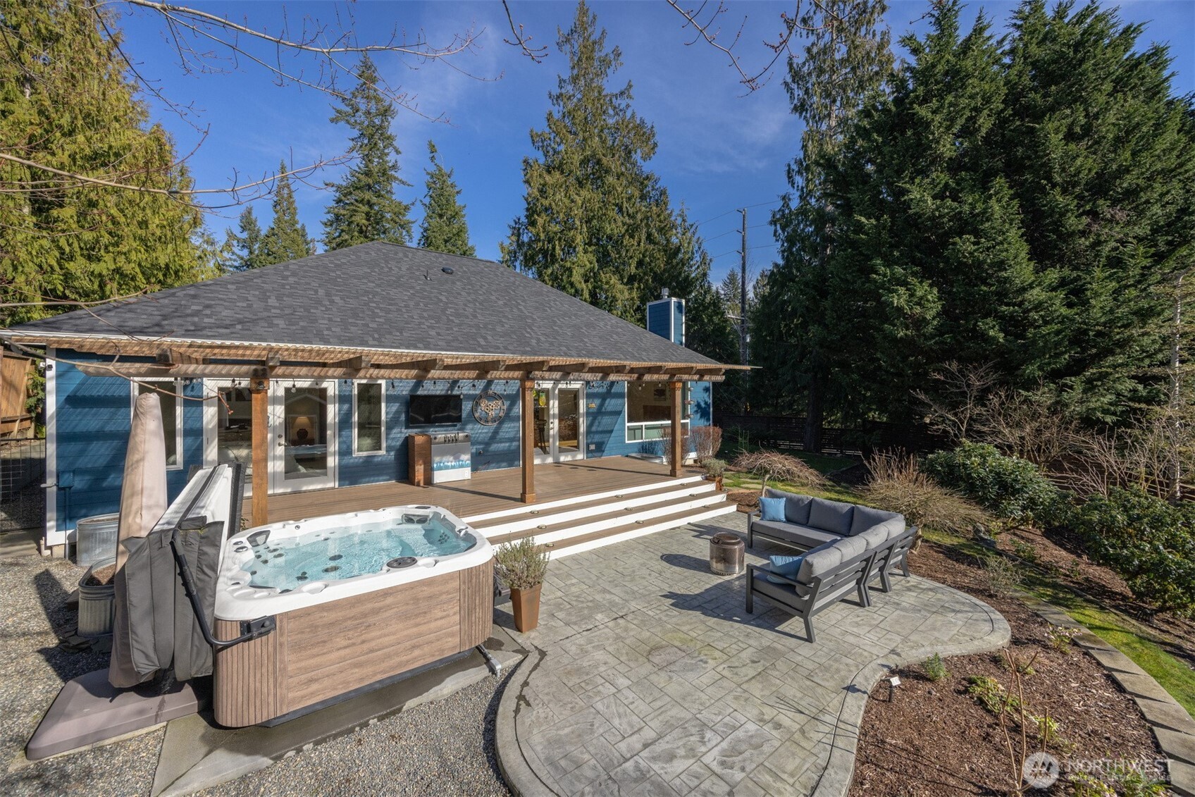 959 South Hills Drive