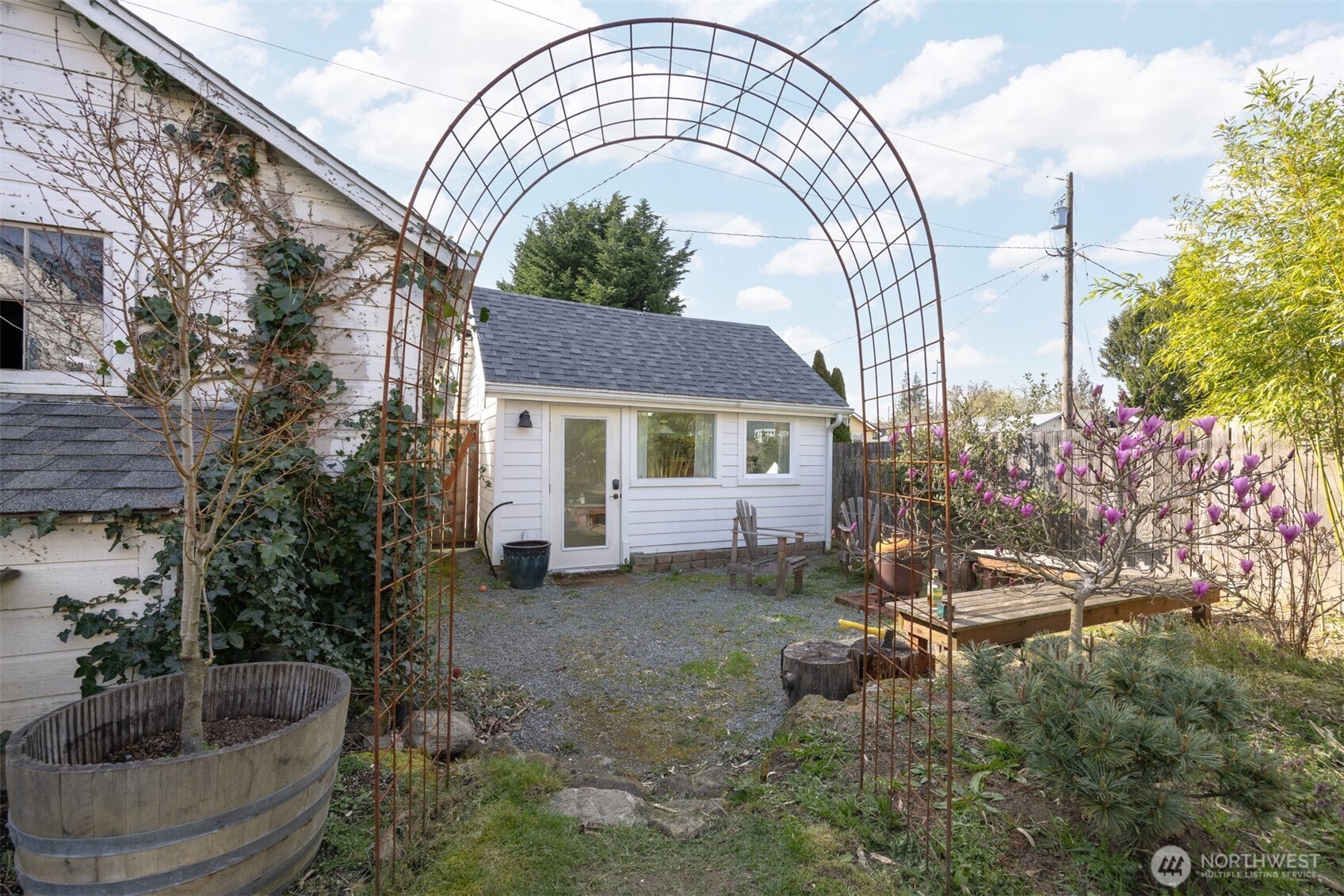 1205 Humboldt Street