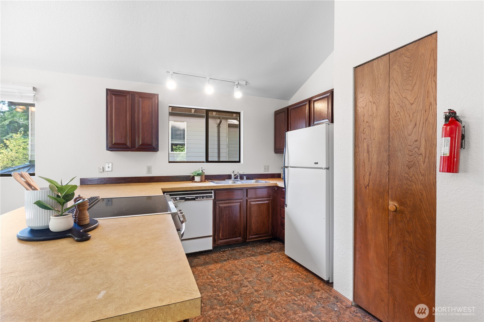 30 Parkview Circle