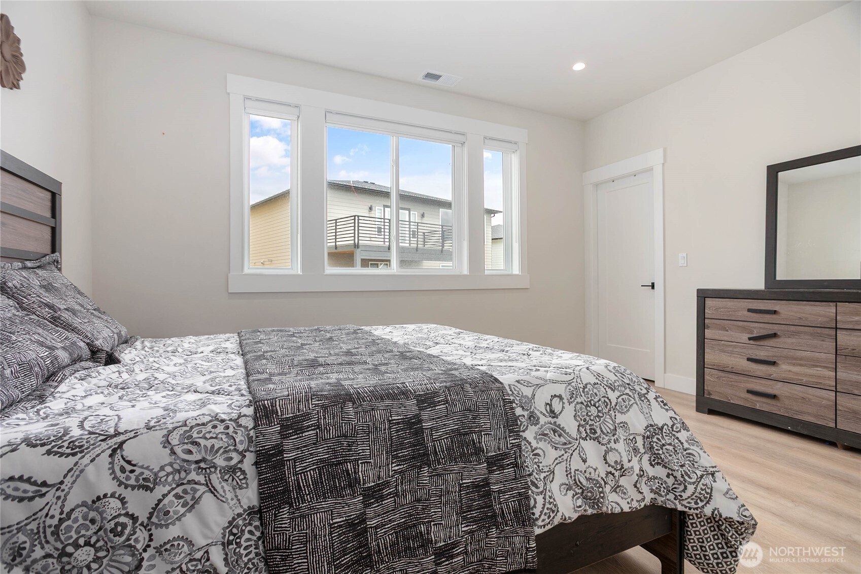 2124 Riverstone Loop