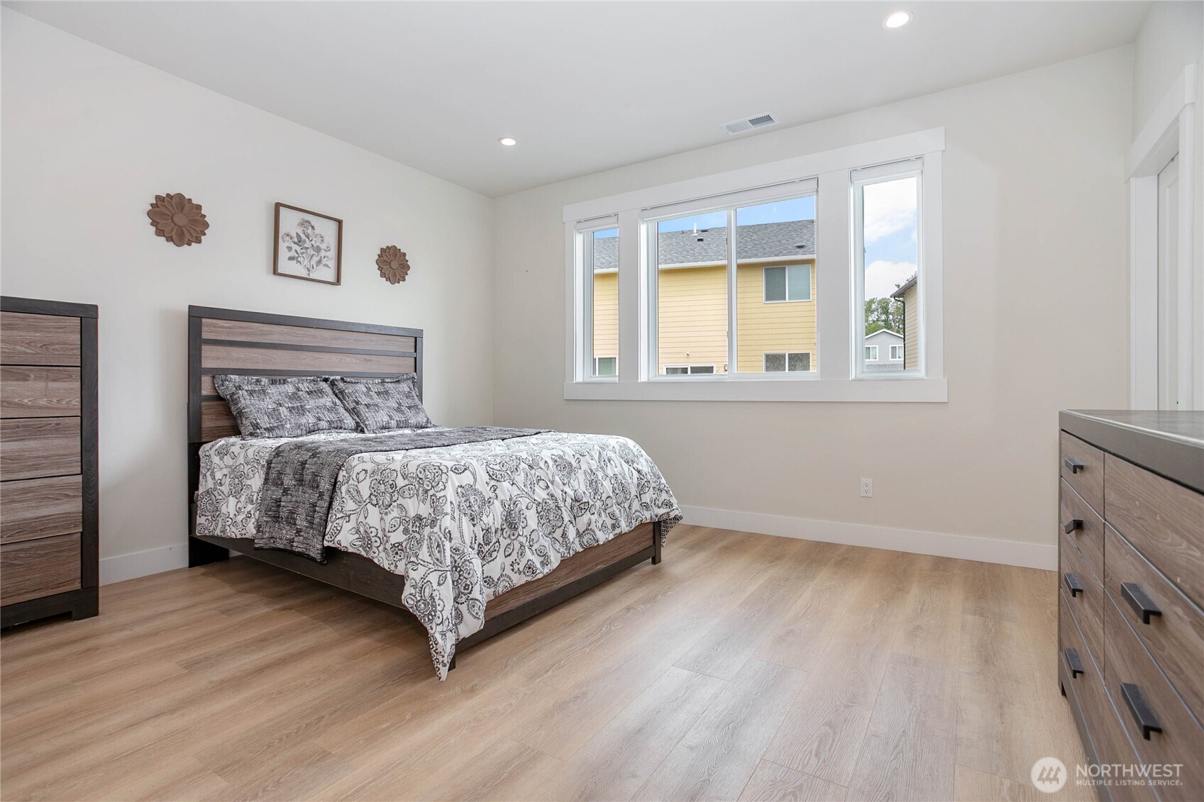2124 Riverstone Loop