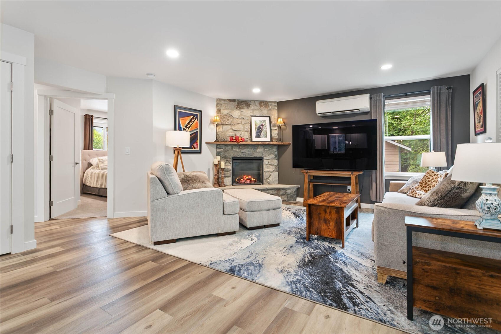463 E Alder Drive