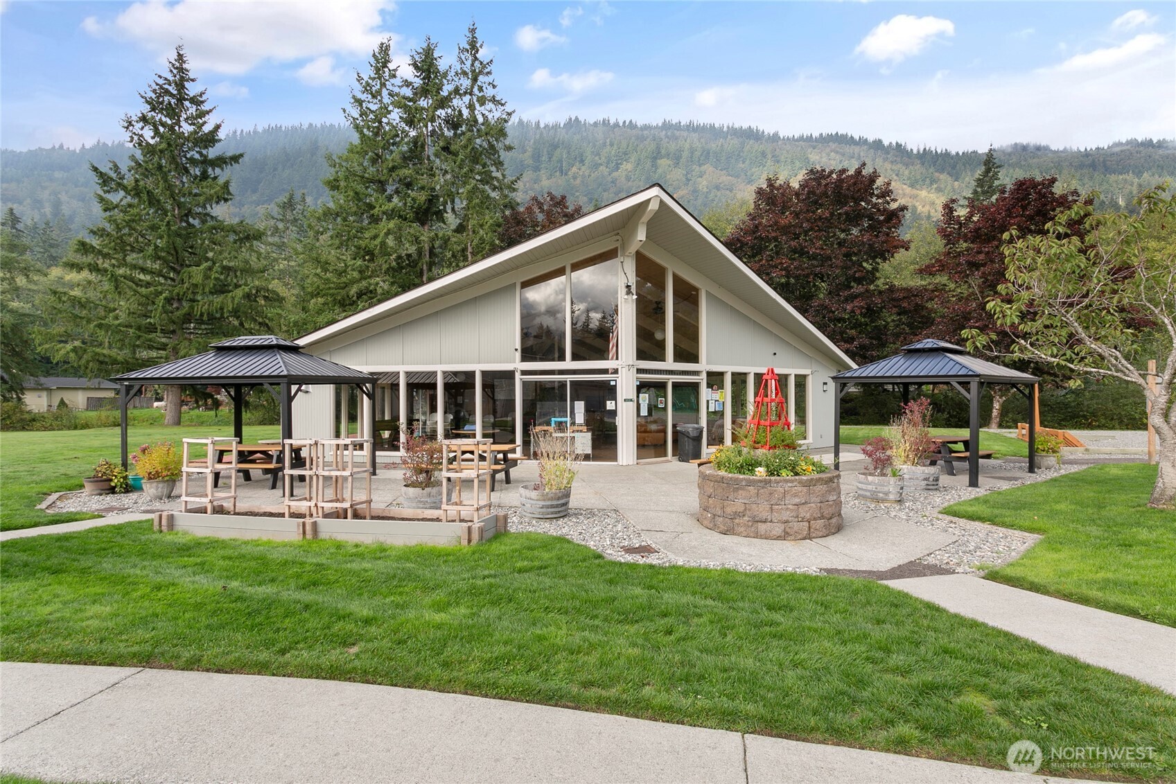 463 E Alder Drive