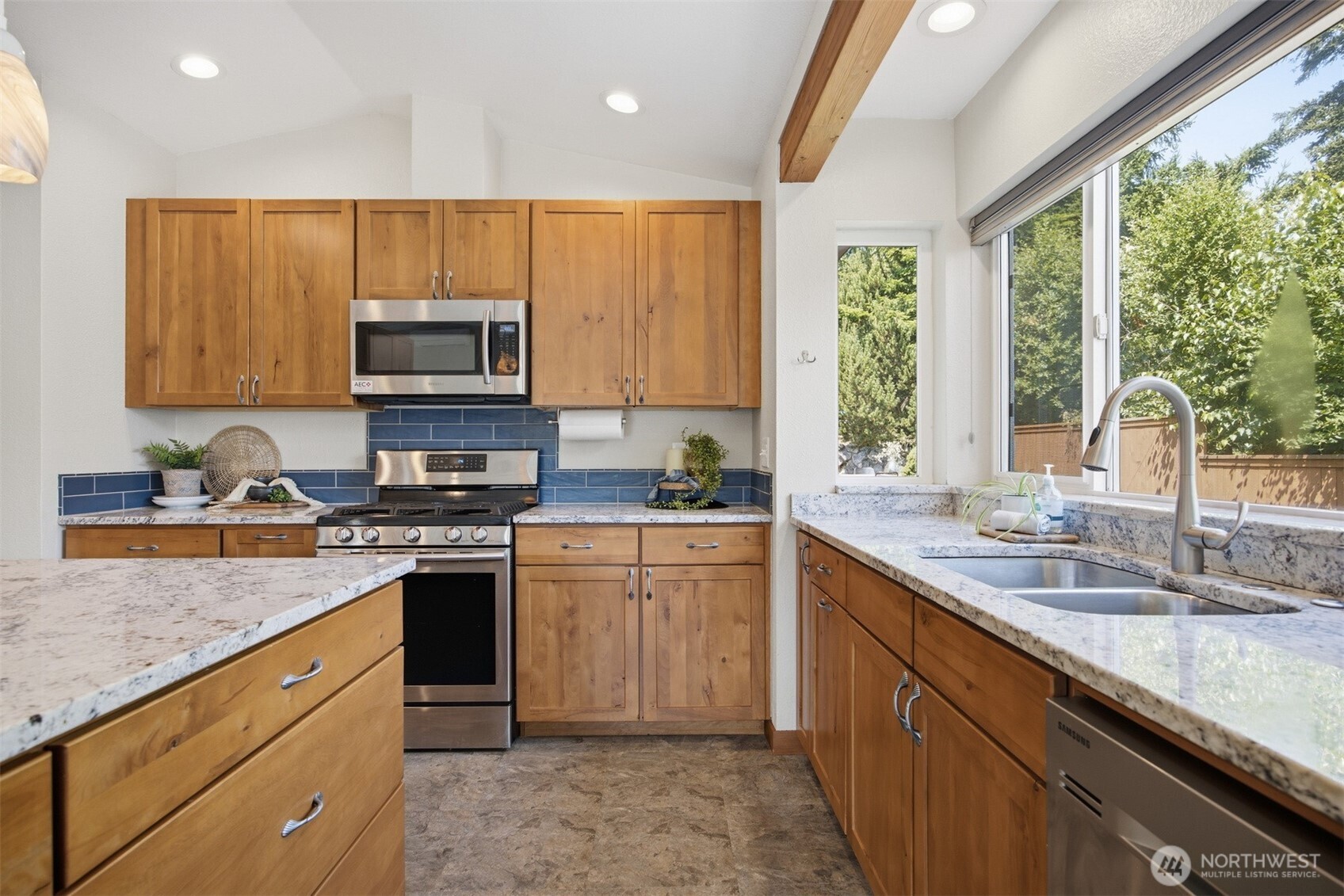 4215 Northridge Way