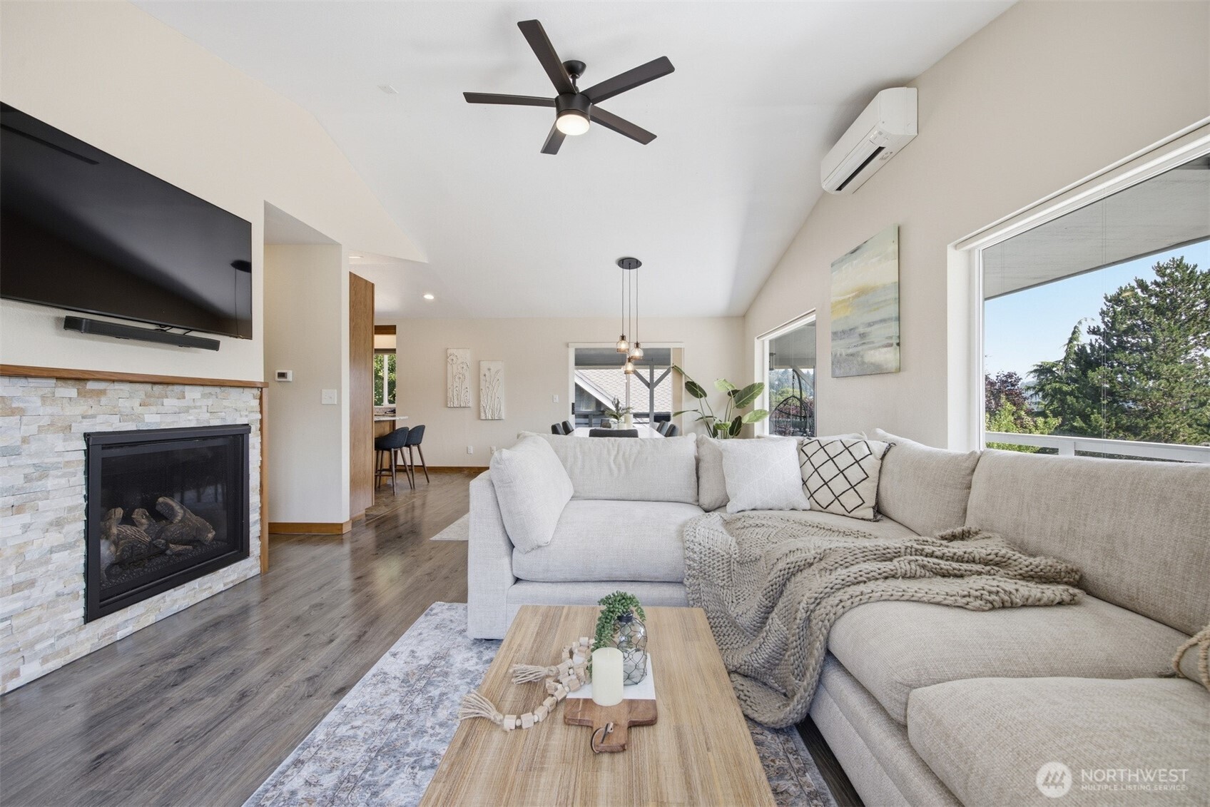 4215 Northridge Way