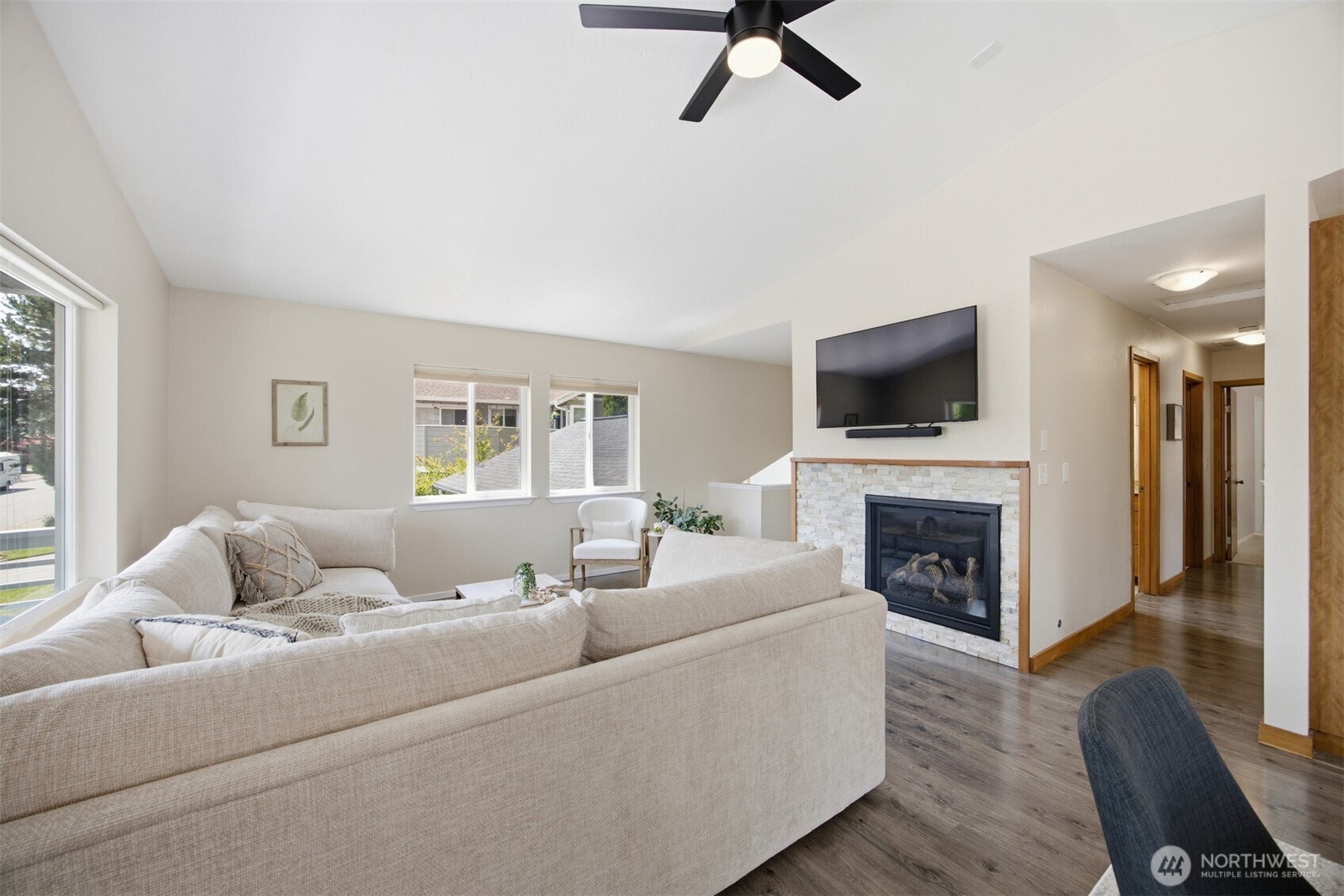 4215 Northridge Way
